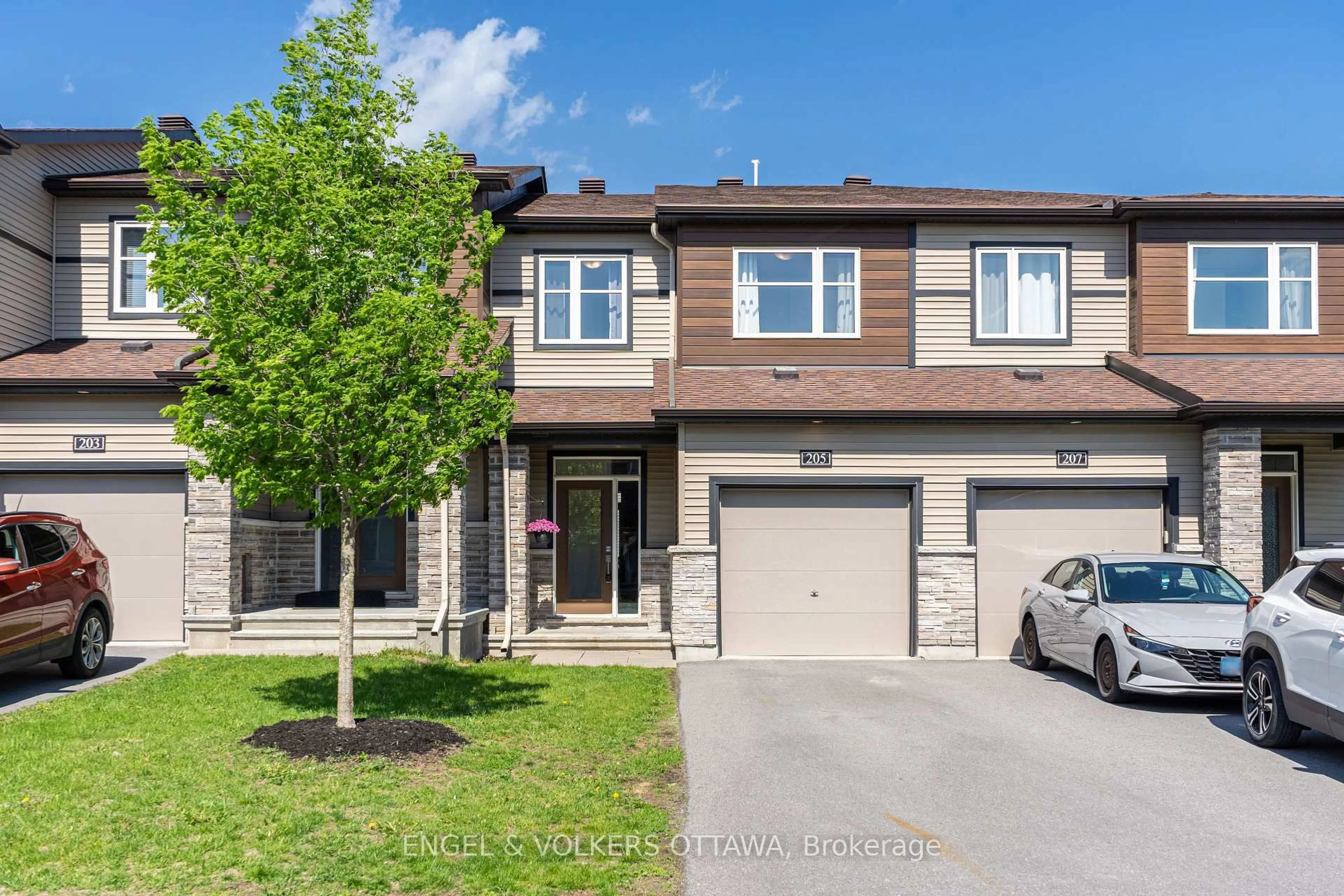 Unknown for 205 Geyser Pl, Ottawa Ontario K2J 6N9