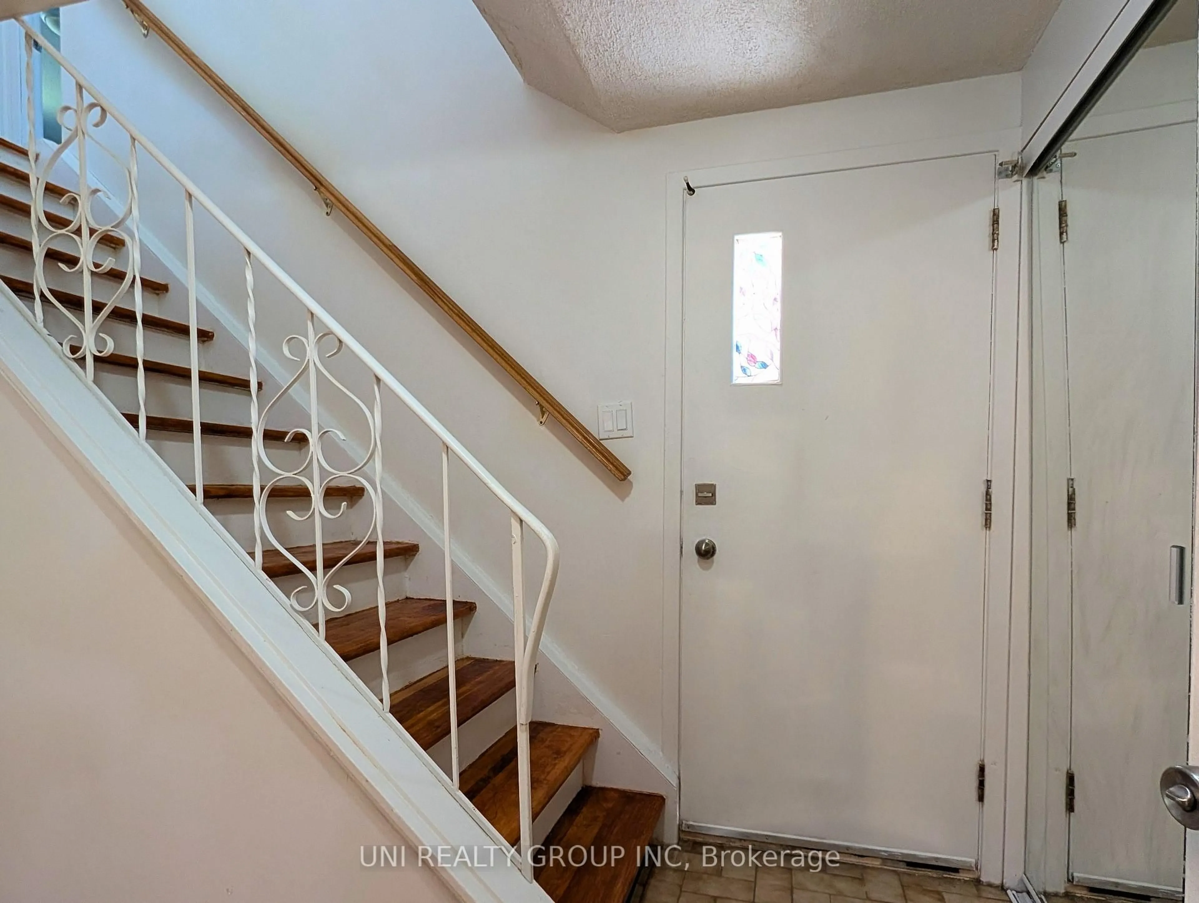 Unknown for 1460 HEATHERINGTON Rd #G, Ottawa Ontario K1V 6S1