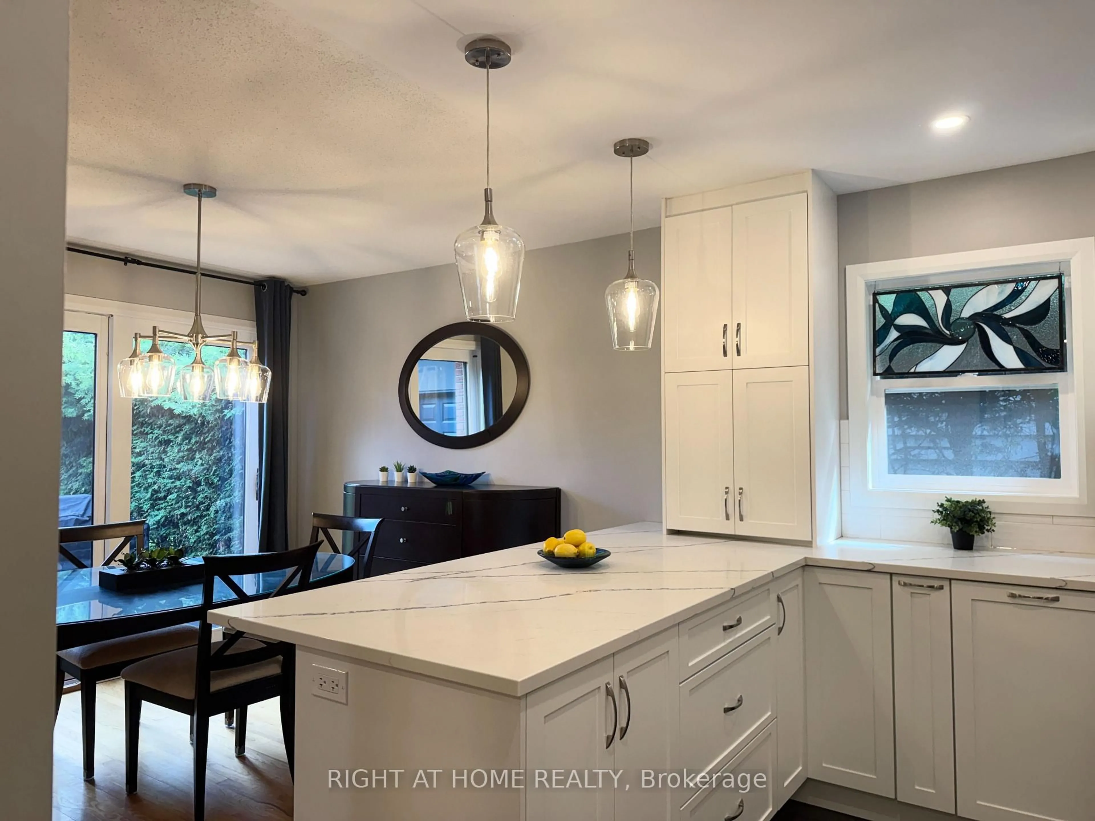 Open concept kitchen, ceramic/tile floor for 3 Pommel Cres, Ottawa Ontario K2M 1A3