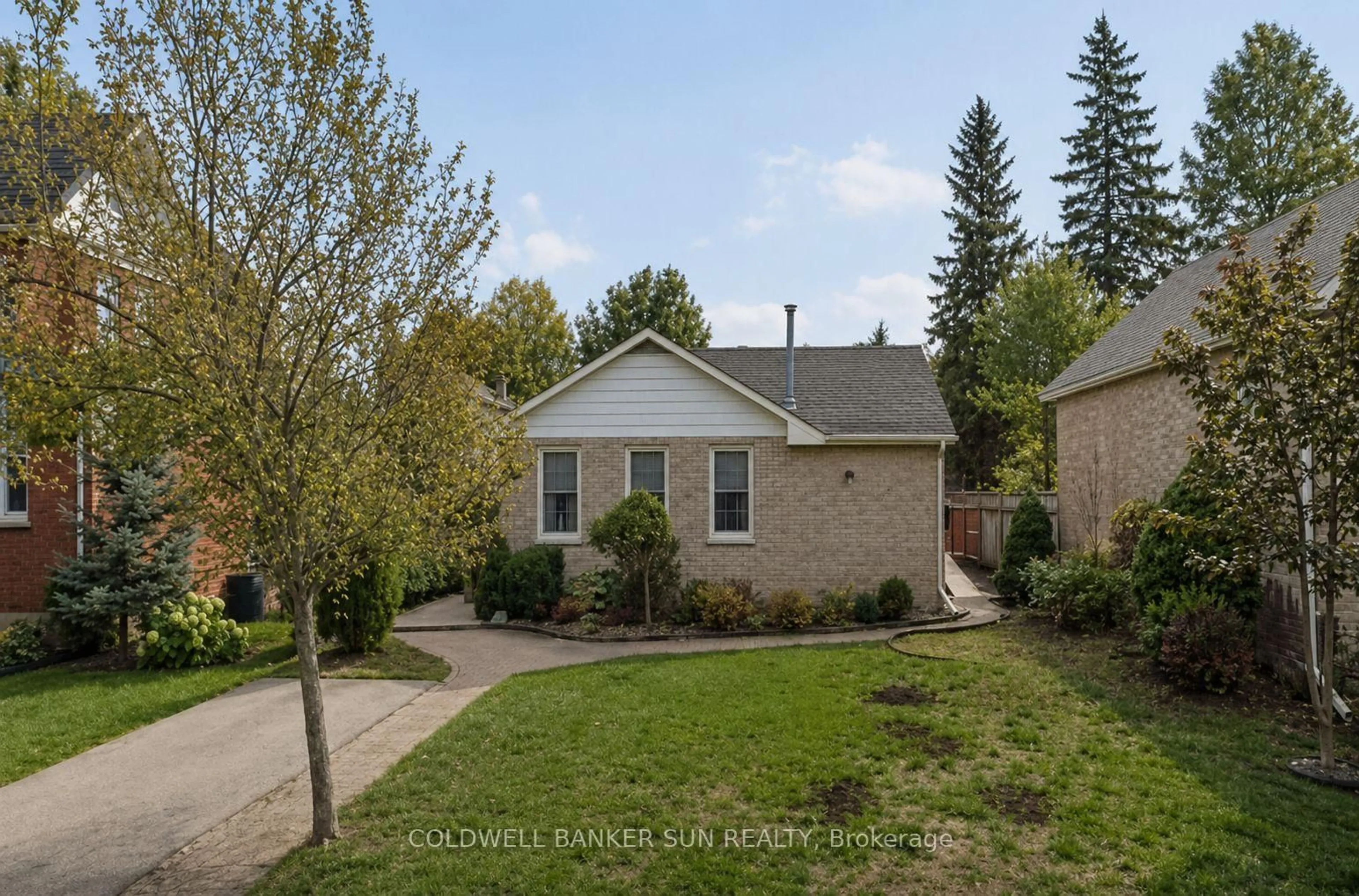 Unknown for 500 Canterbury St, Woodstock Ontario N4S 4K7