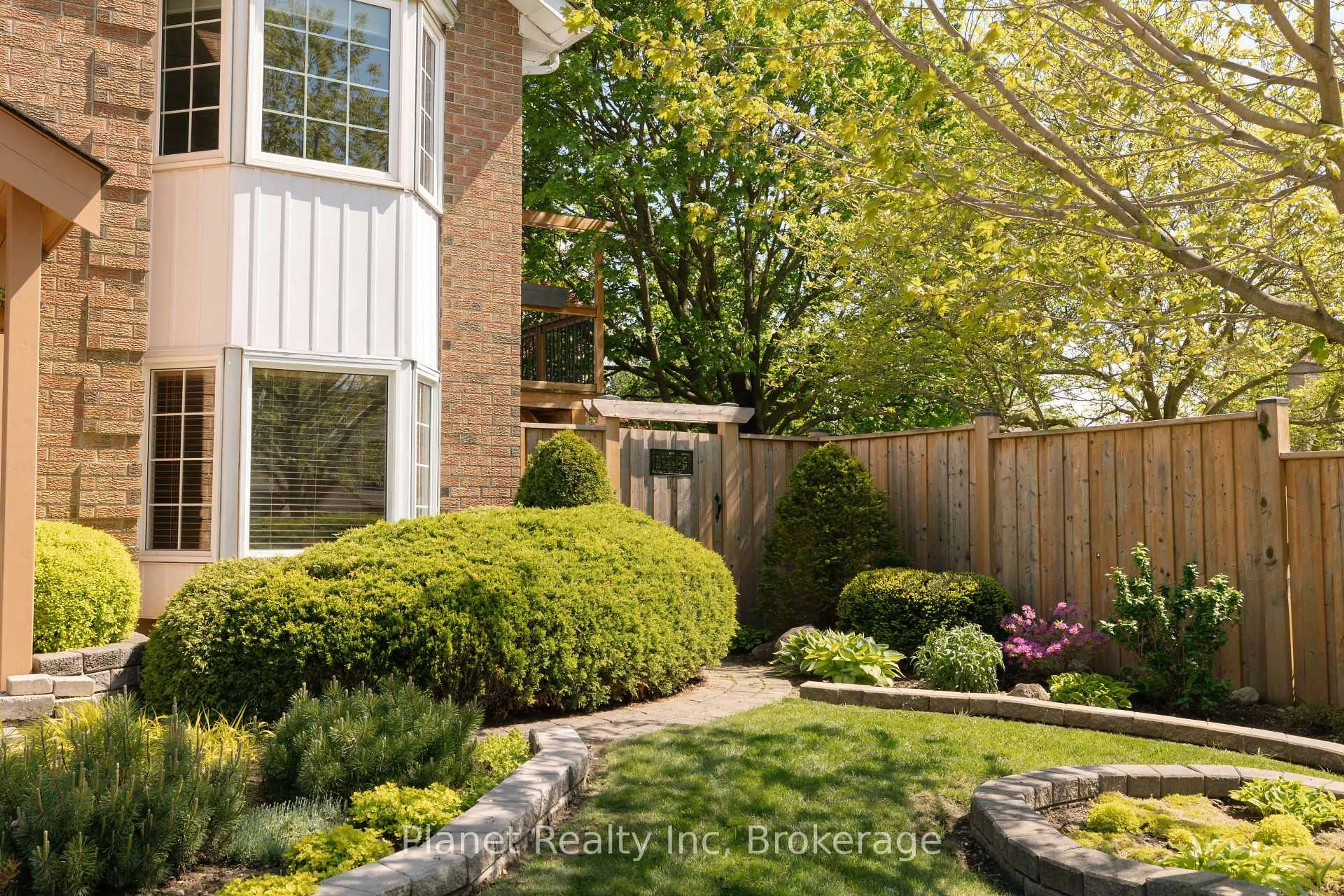 Unknown for 110 Woodborough Rd, Guelph Ontario N1G 3K5