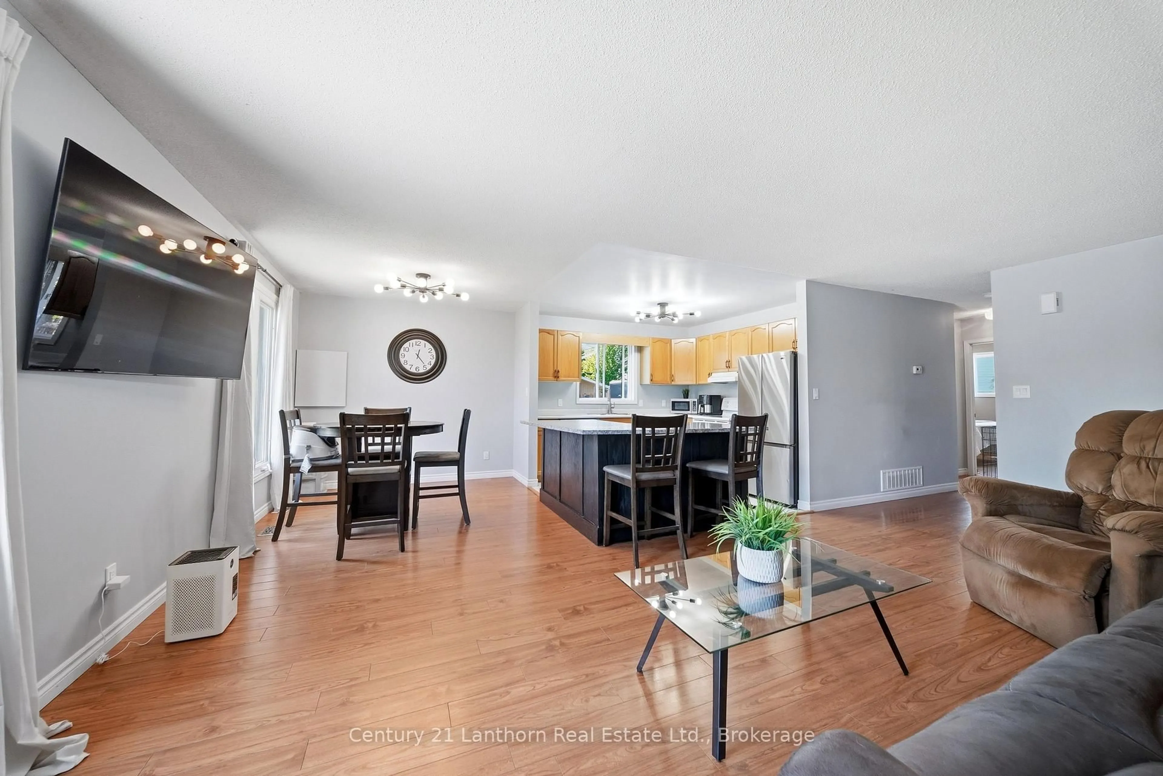 Open concept kitchen, wood/laminate floor for 38 Alfred St, Quinte West Ontario K8V 2B1