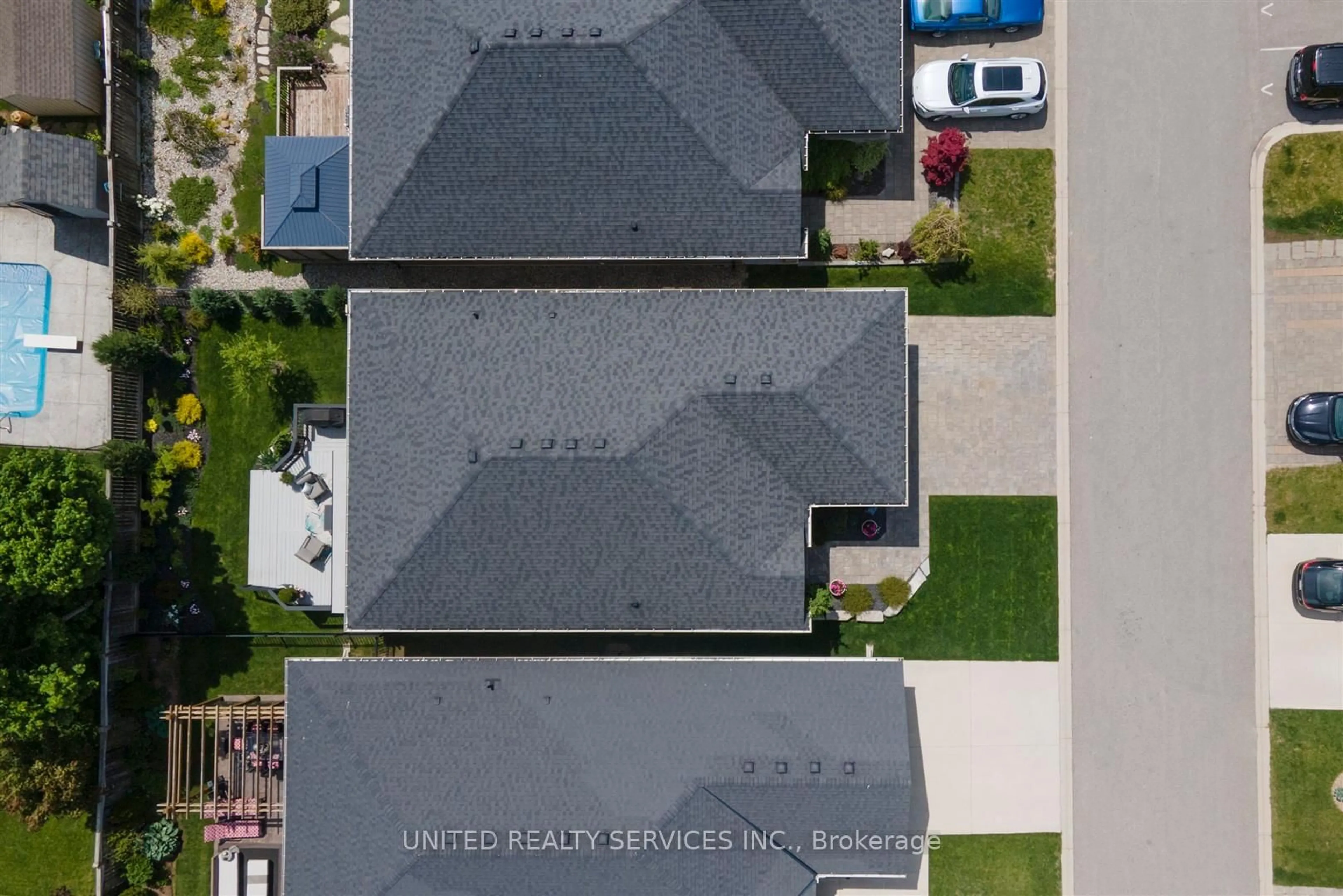 A pic from outside/outdoor area/front of a property/back of a property/a pic from drone, street for 4700 Hamilton Rd #51, Thames Centre Ontario N0L 1G6
