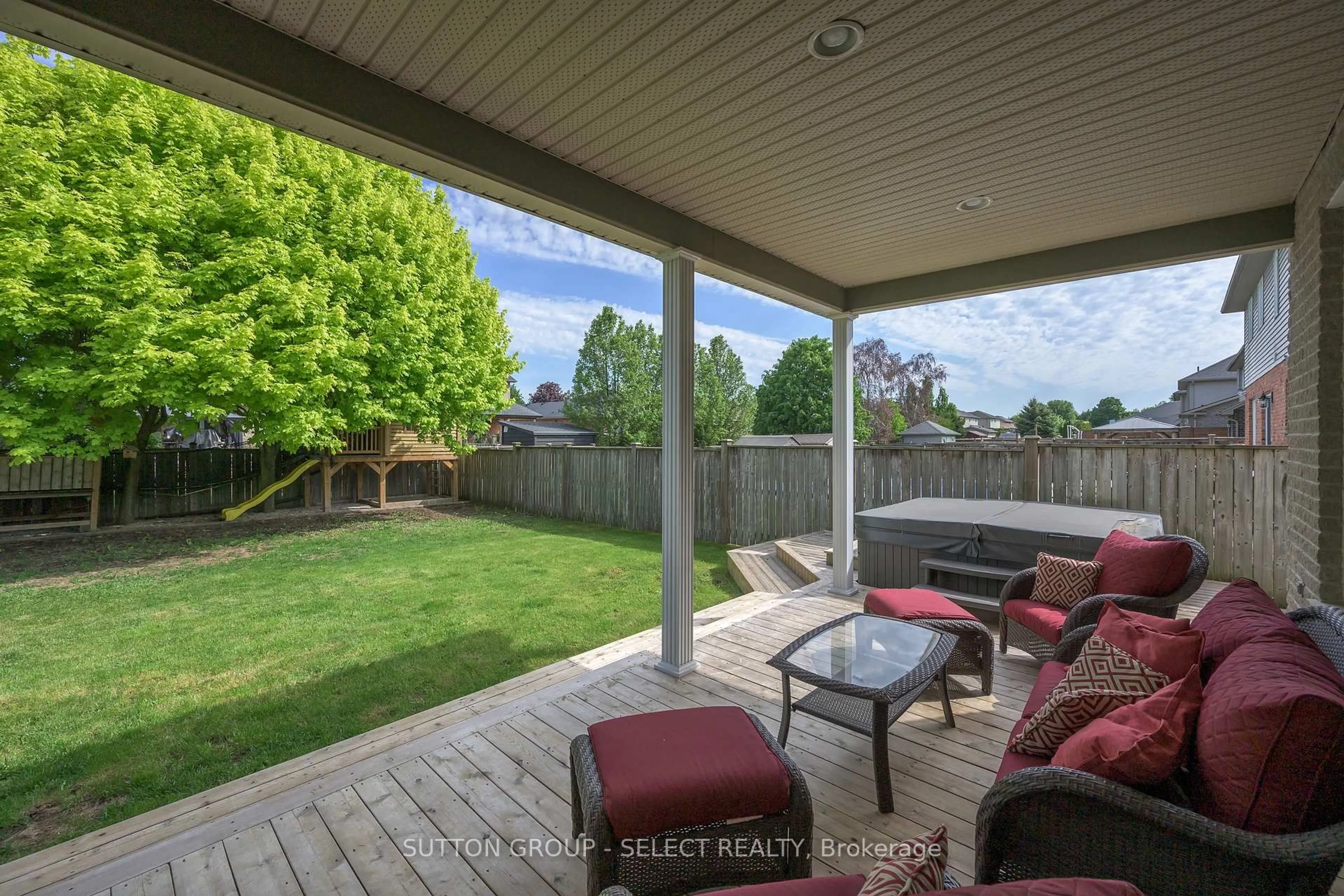 Patio, unknown for 220 Boyd Blvd, Zorra Ontario N0M 2M0
