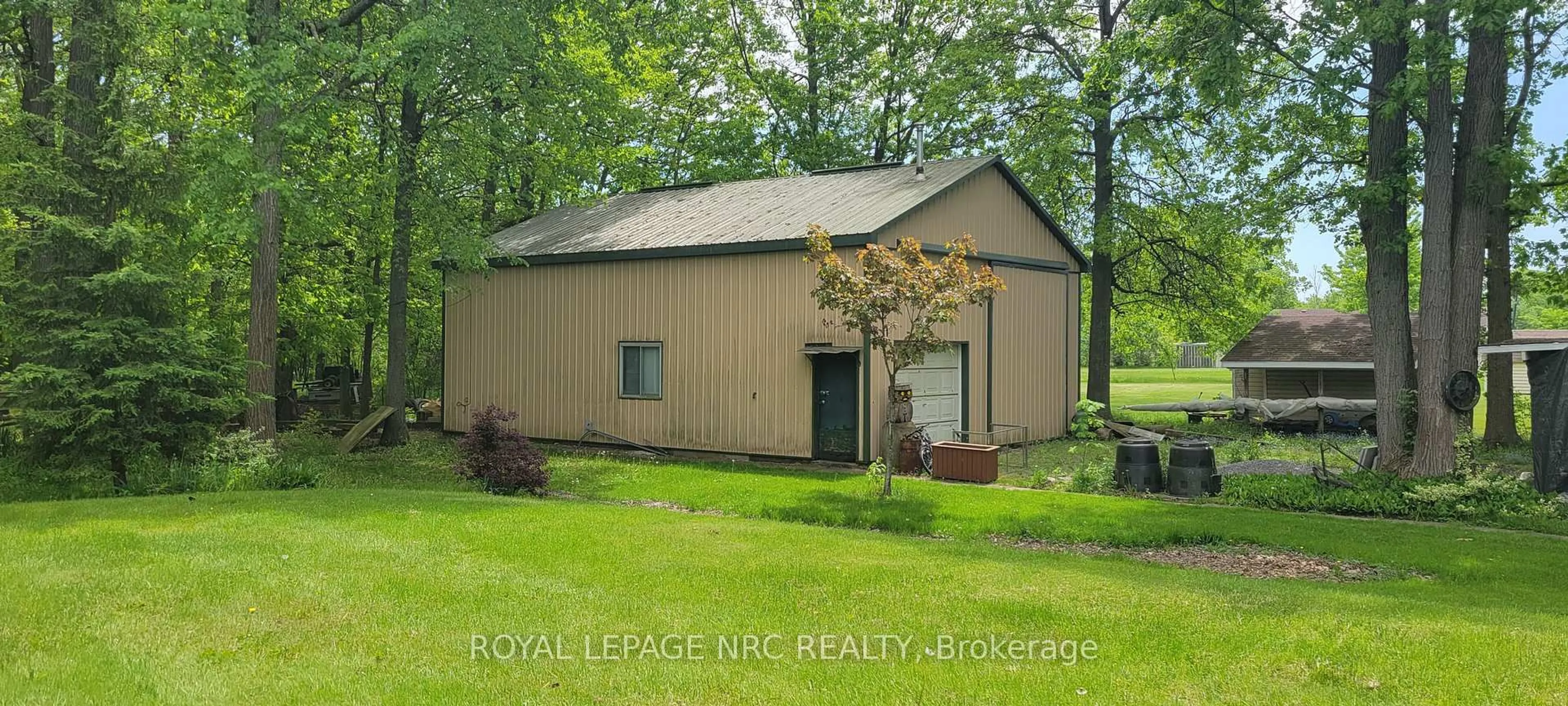 Shed for 270 Doans Ridge Rd, Welland Ontario L3B 5N7