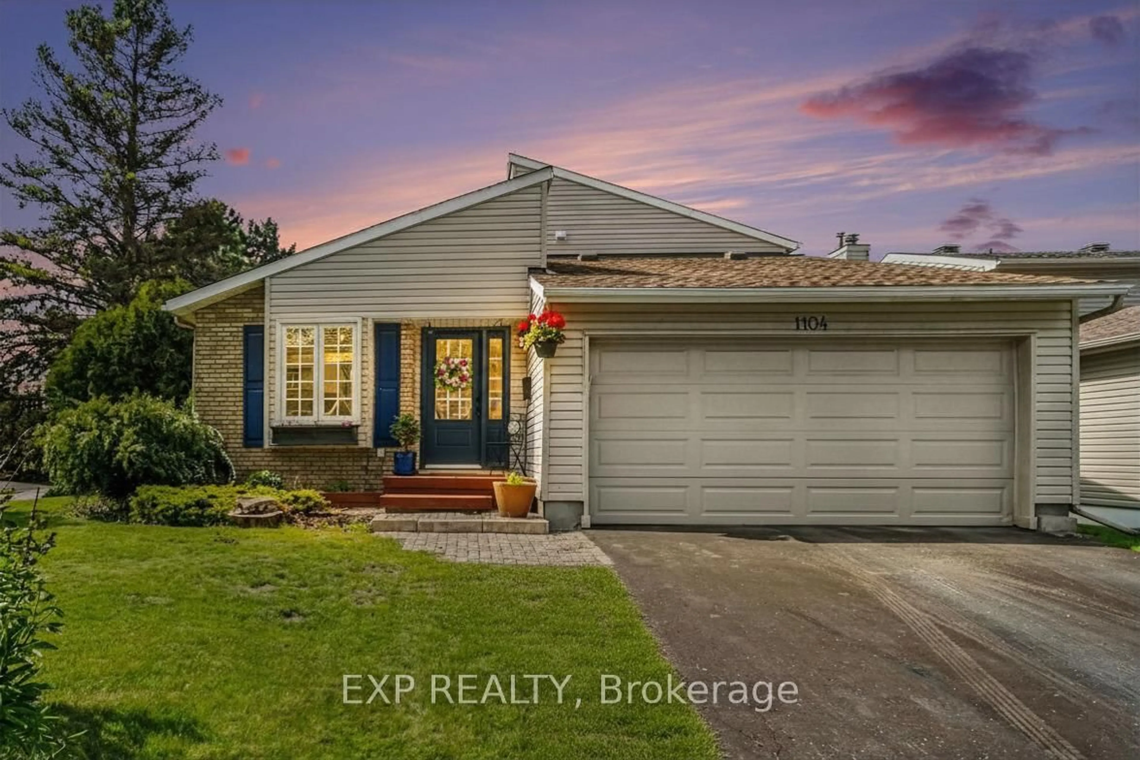 Home with vinyl exterior material, street for 1104 Chateau Cres, Ottawa Ontario K1C 2E1