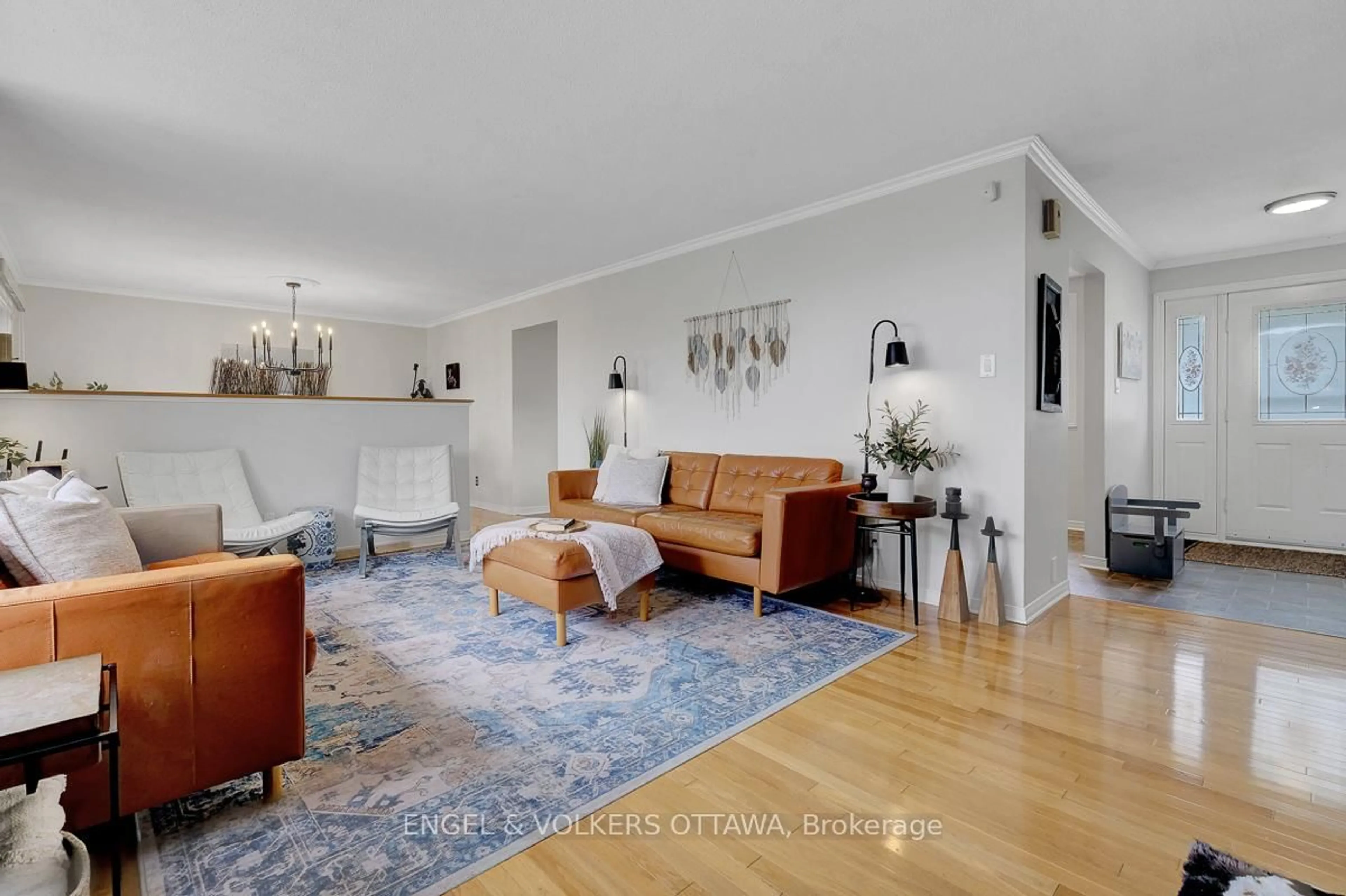 Living room with furniture, unknown for 2963 Roger Stevens Dr, North Gower Ontario K0A 2T0