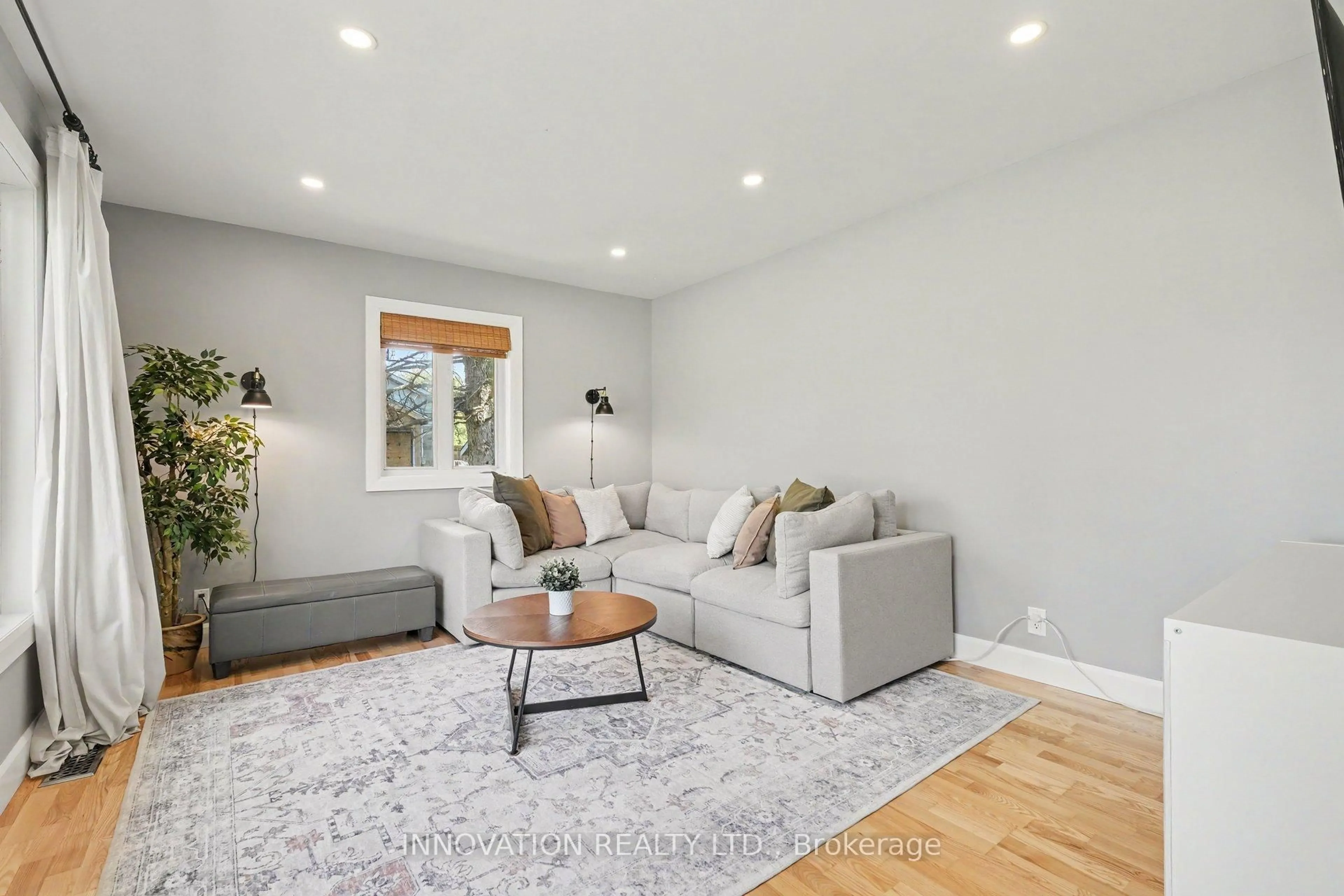 Living room with furniture, unknown for 6563 Prince Of Wales Dr, North Gower Ontario K0A 2T0
