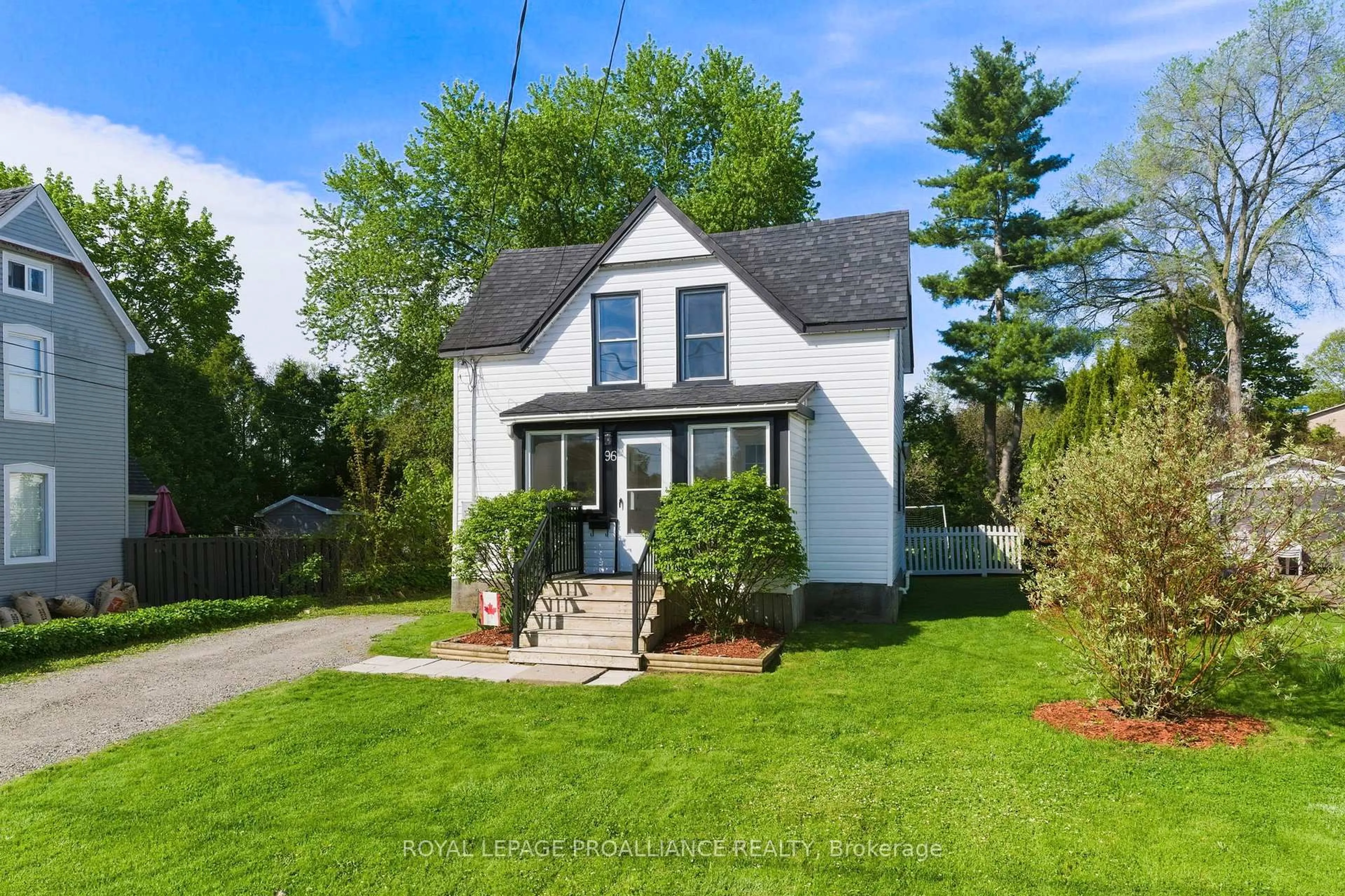 Home with vinyl exterior material, street for 96 Cedar St, Brockville Ontario K6V 5P5