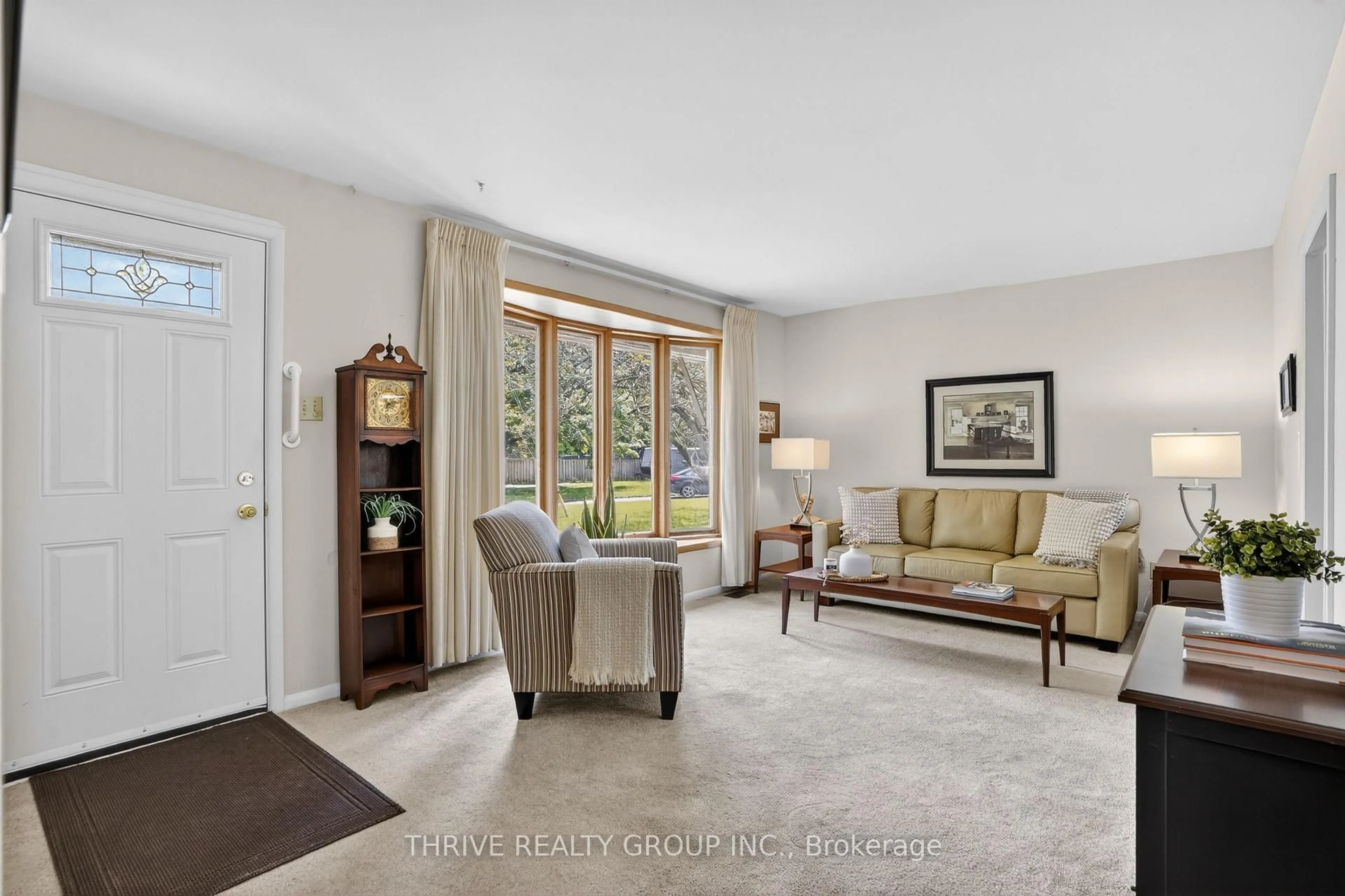 Living room with furniture, unknown for 121 Bow St, London East Ontario N5V 1B3