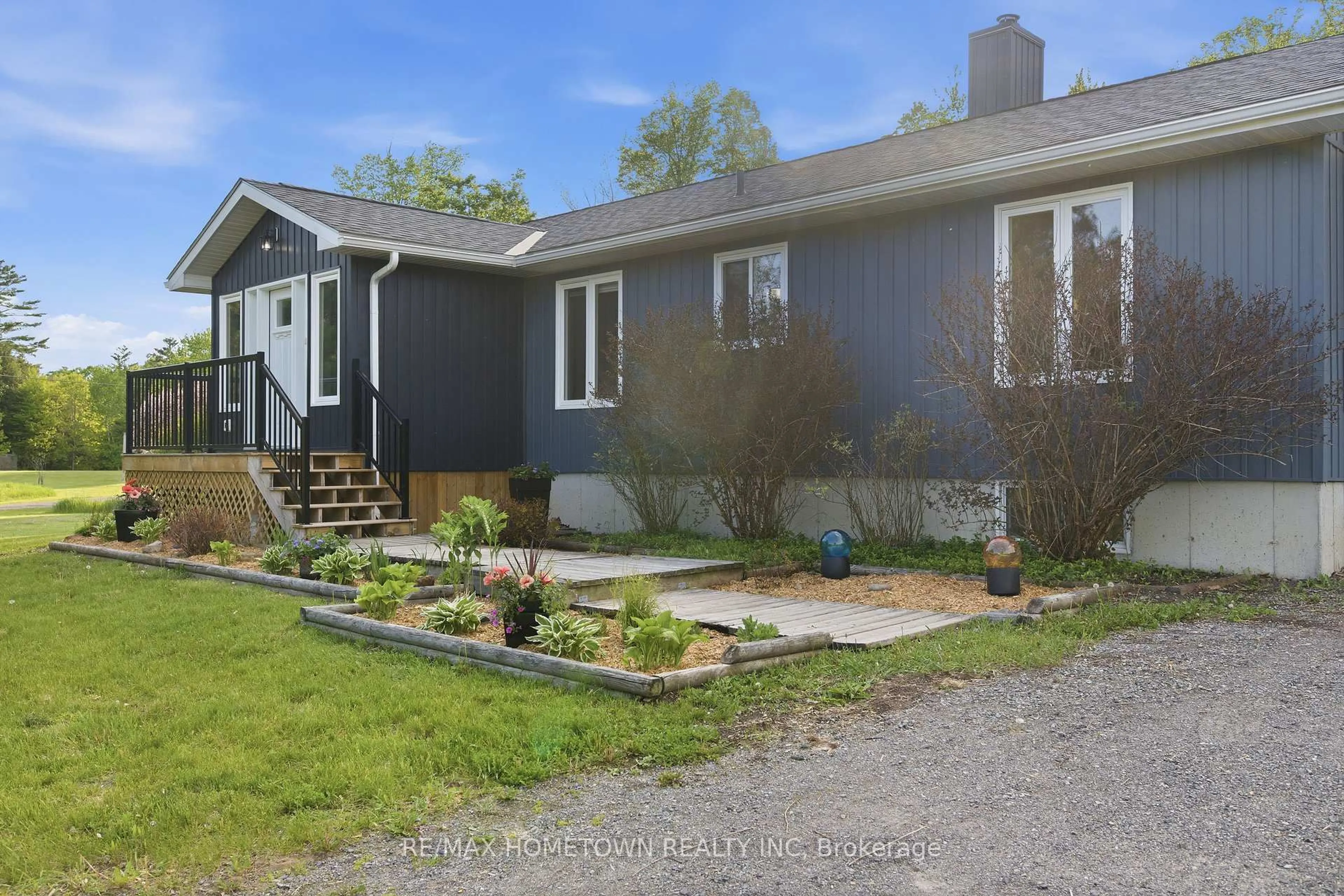 Unknown for 594 Lyndhurst Rd, Leeds and the Thousand Islands Ontario K0E 1N0