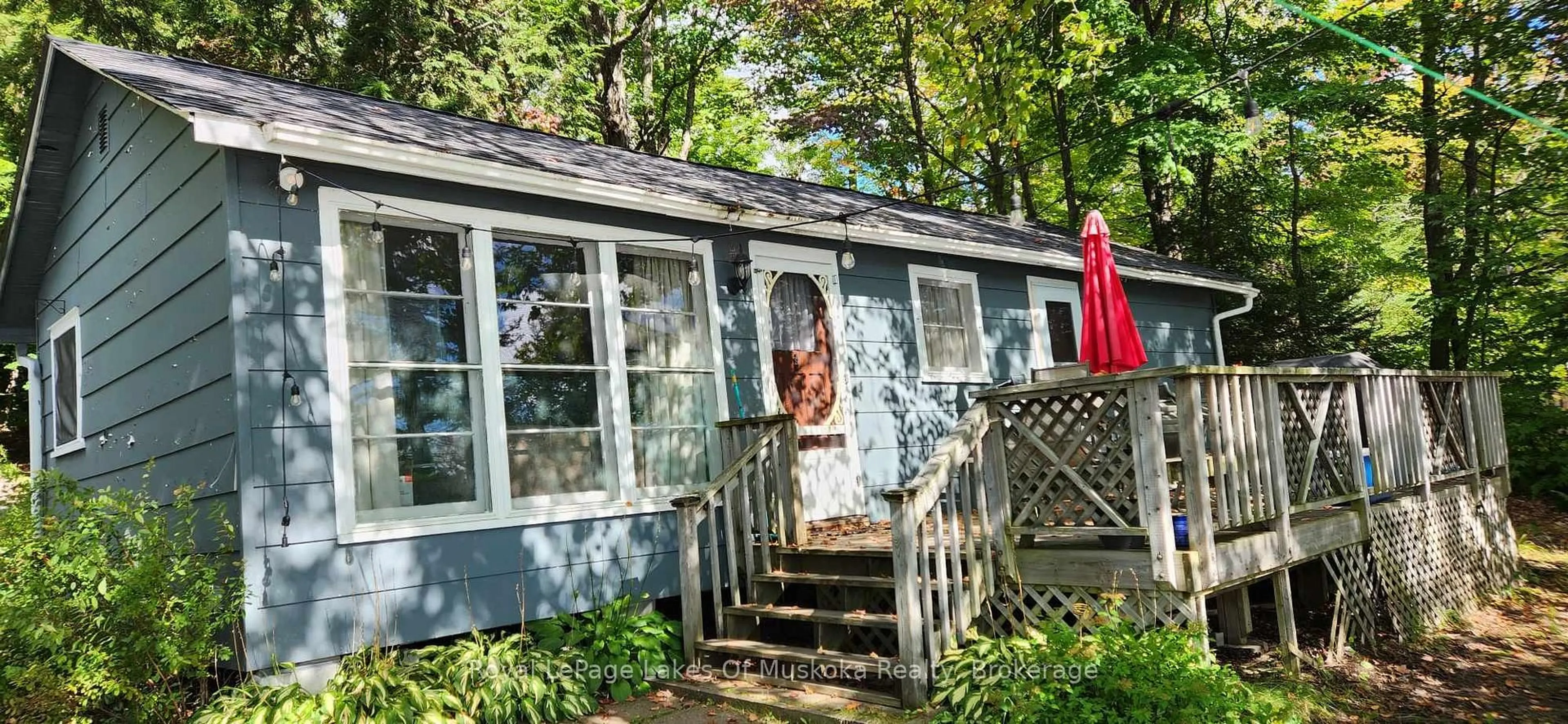 Home with vinyl exterior material, water/lake/river/ocean view for 25 Maple Dr, Perry Ontario P0A 1J0