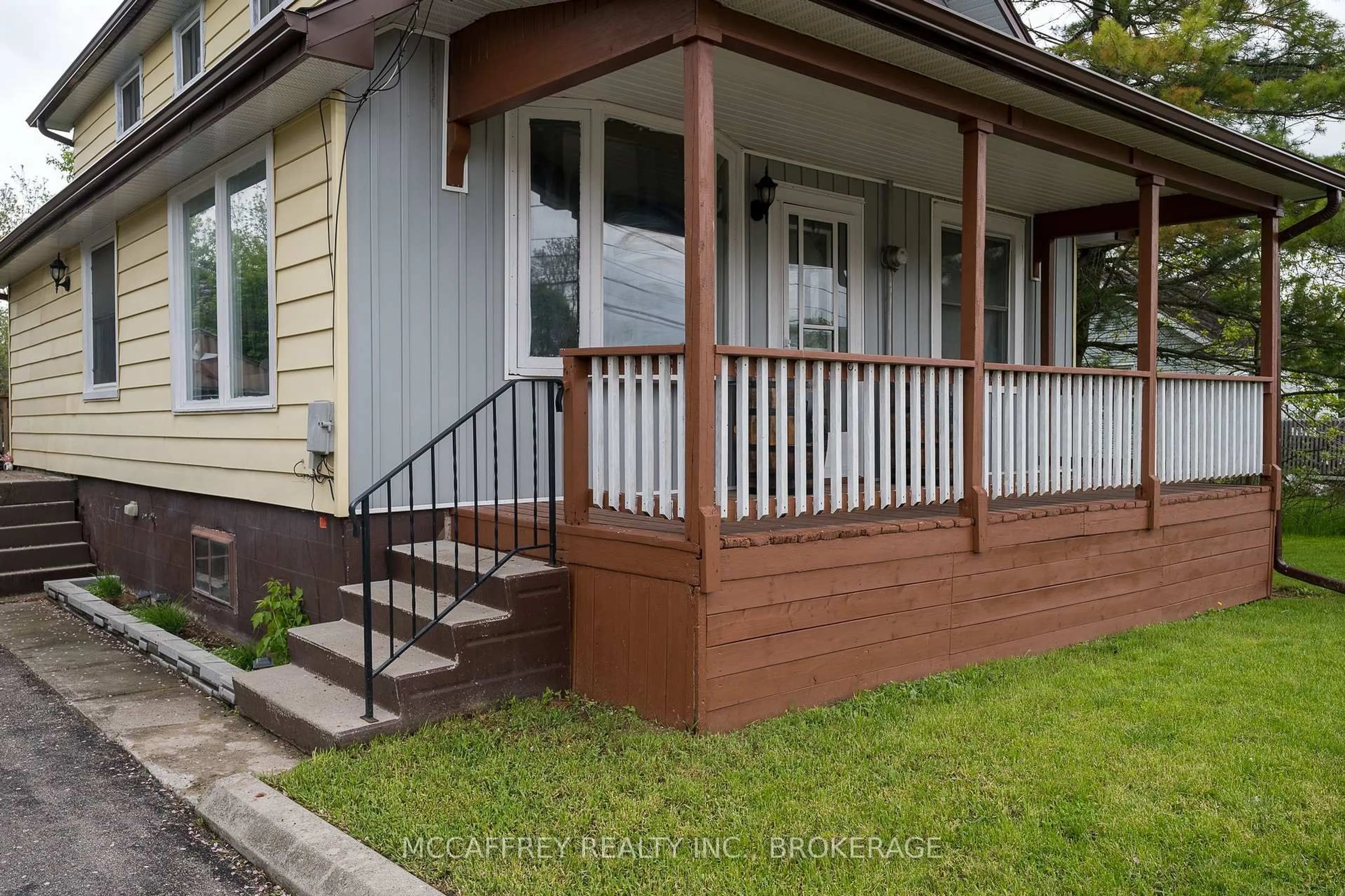 Home with vinyl exterior material, street for 525 Cannifton Rd, Corbyville Ontario K0K 1V0