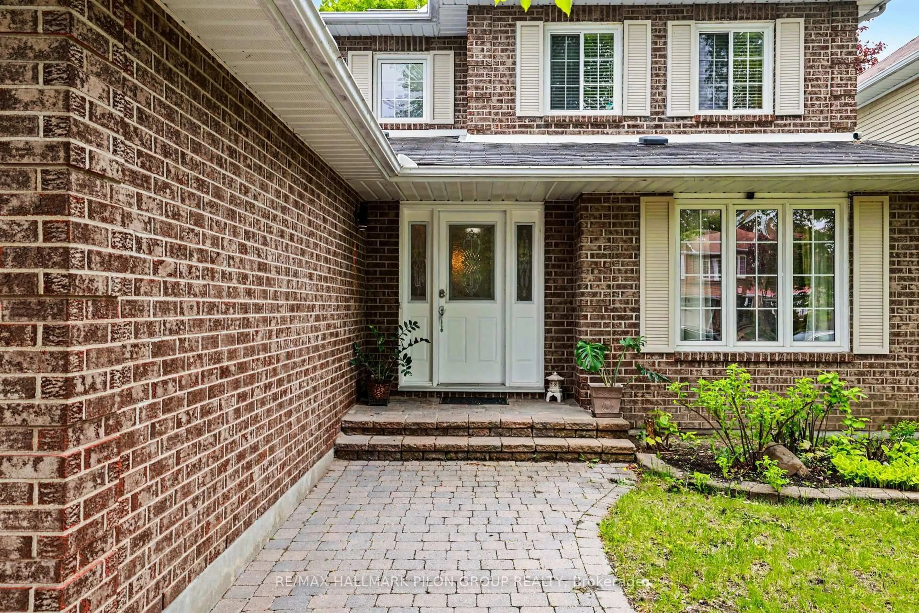 Home with brick exterior material, street for 1674 Sansonnet St, Orleans Ontario K1C 5Y6