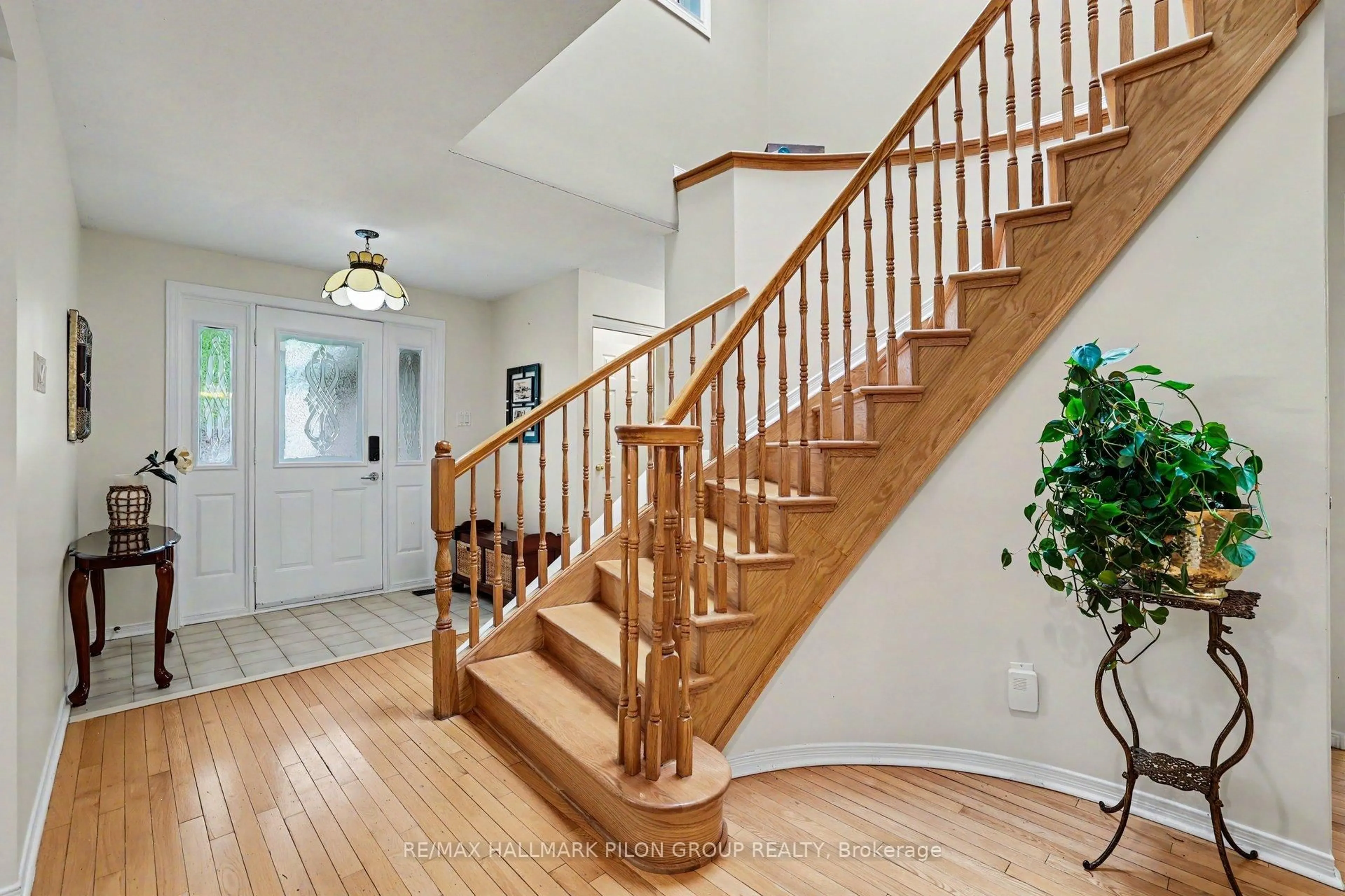 Unknown for 1674 Sansonnet St, Orleans Ontario K1C 5Y6