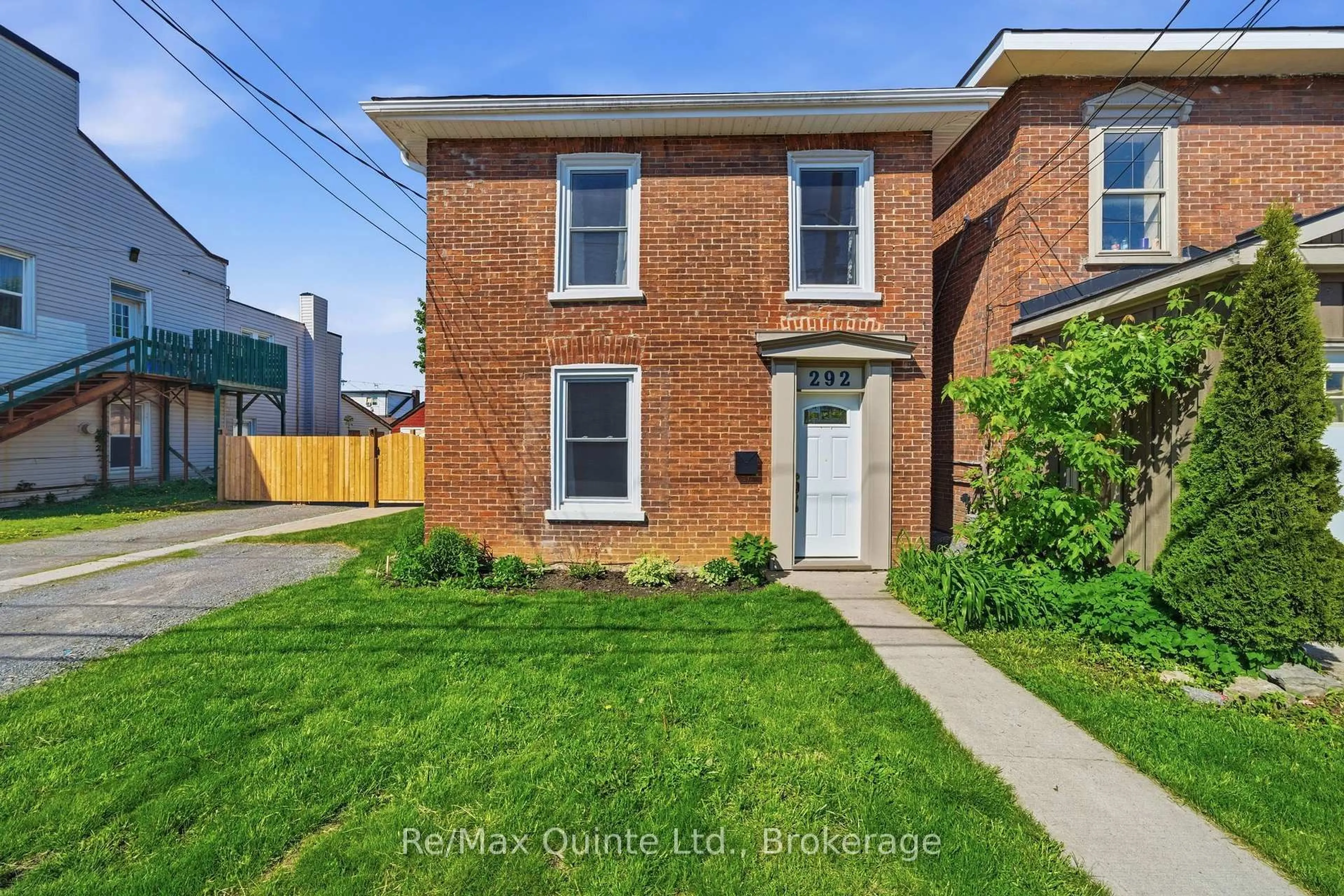 Home with brick exterior material, street for 292 COLEMAN St, Belleville Ontario K8P 3H9