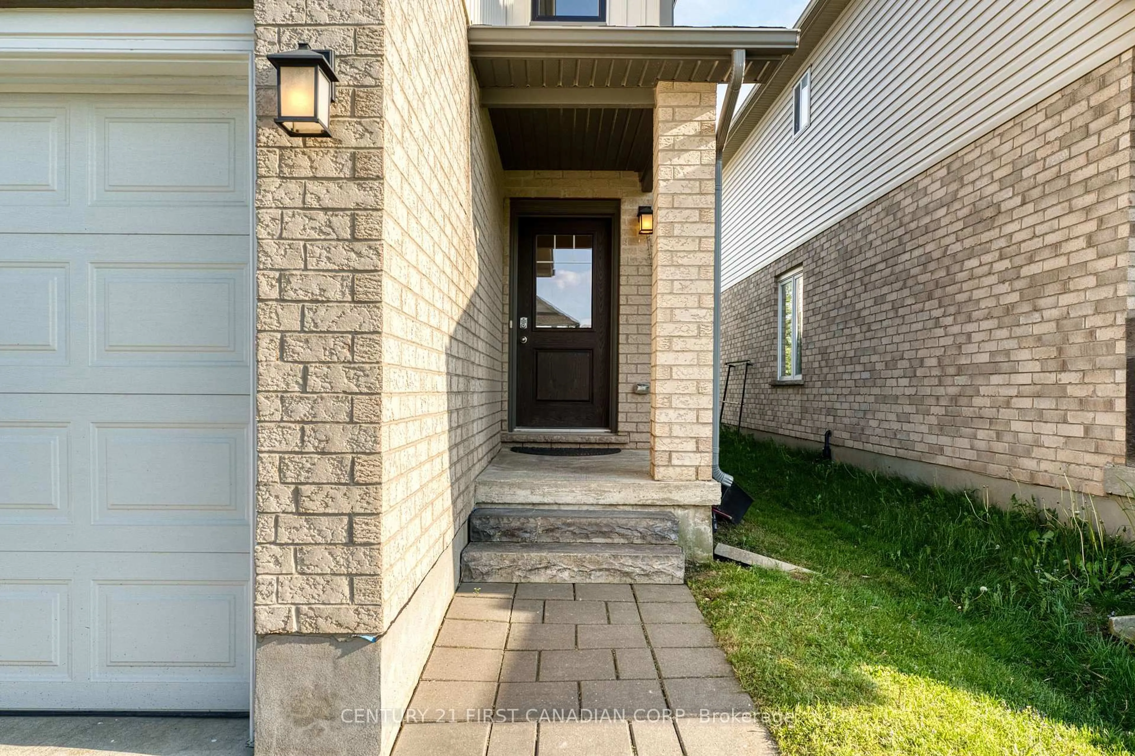 Unknown for 1210 Sandbar St, London North Ontario N6G 0G7