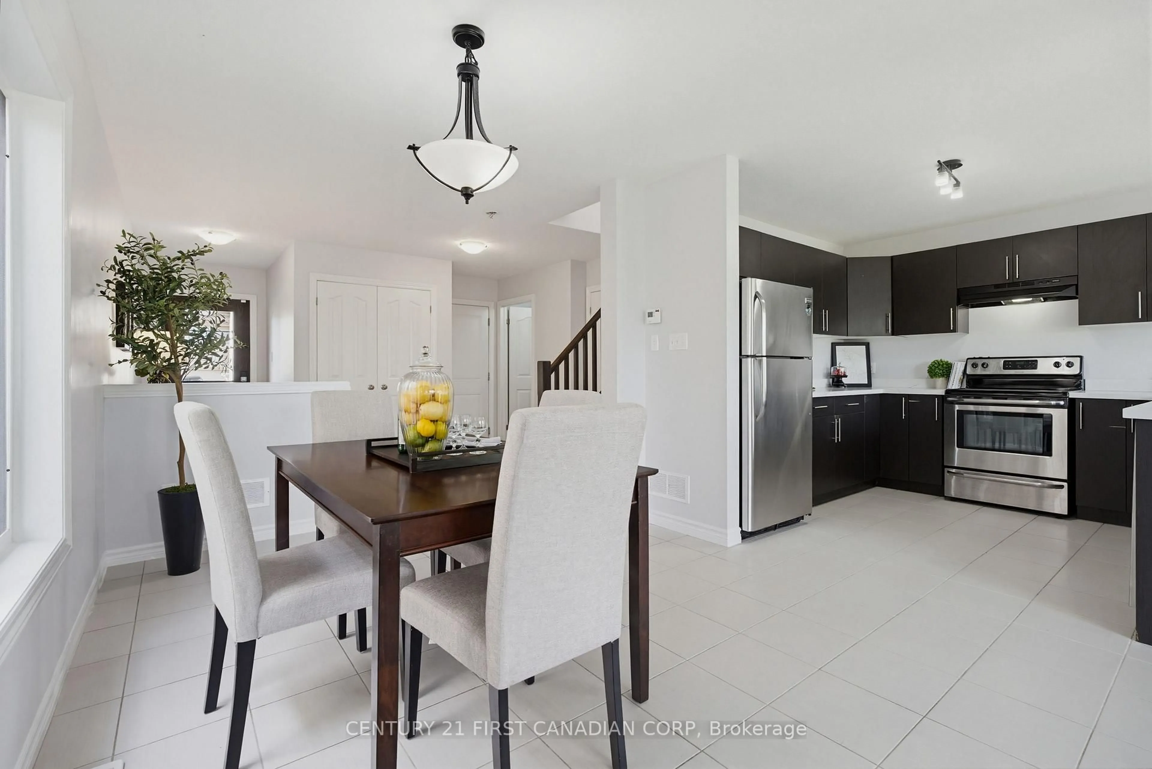 Open concept kitchen, ceramic/tile floor for 1210 Sandbar St, London North Ontario N6G 0G7