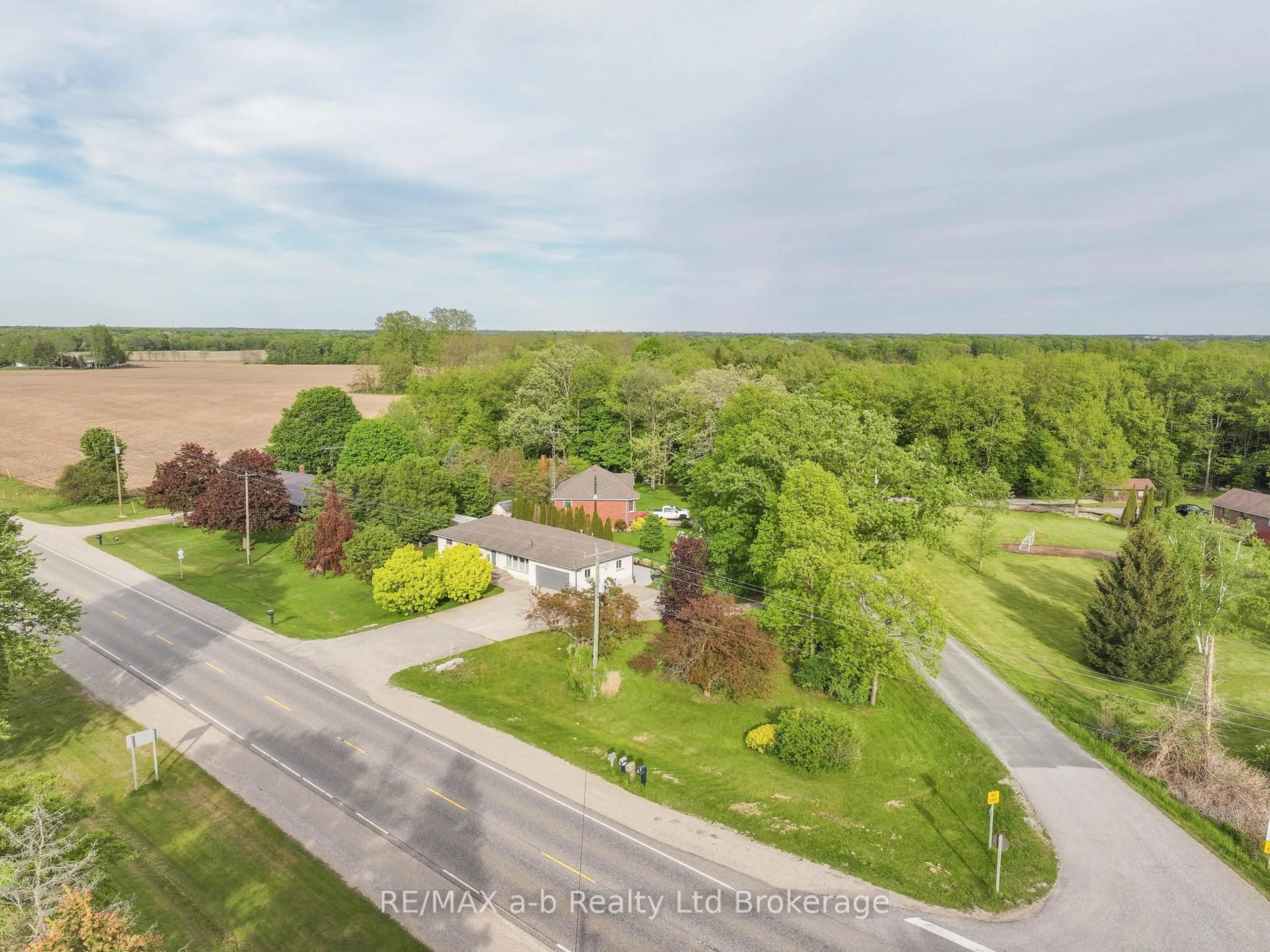 A pic from outside/outdoor area/front of a property/back of a property/a pic from drone, street for 56229 Talbot Line, Bayham Ontario N4G 4G8