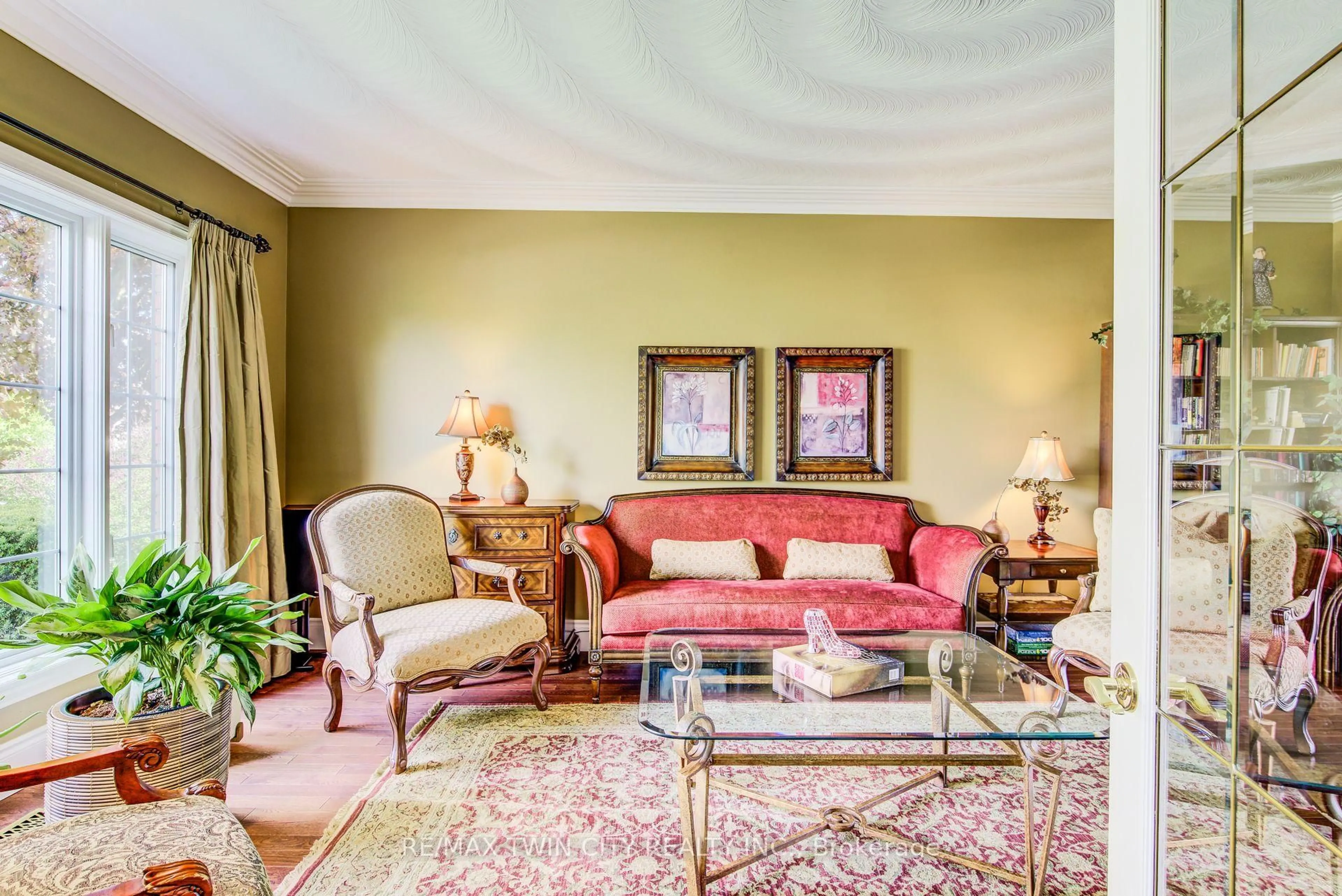 Living room with furniture, carpet floor for 173 Golf Course Rd, Woolwich Ontario N0B 1N0