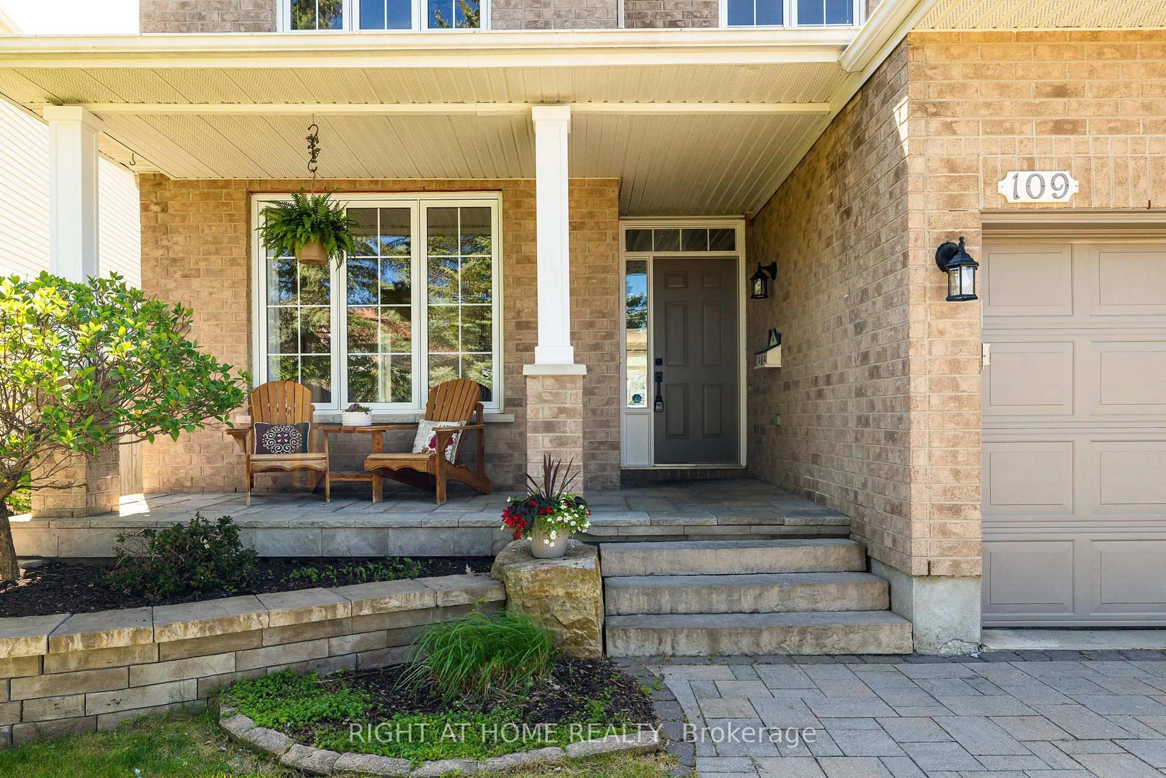 Home with brick exterior material, street for 109 Coyote Cres, Ottawa Ontario K2S 2G4