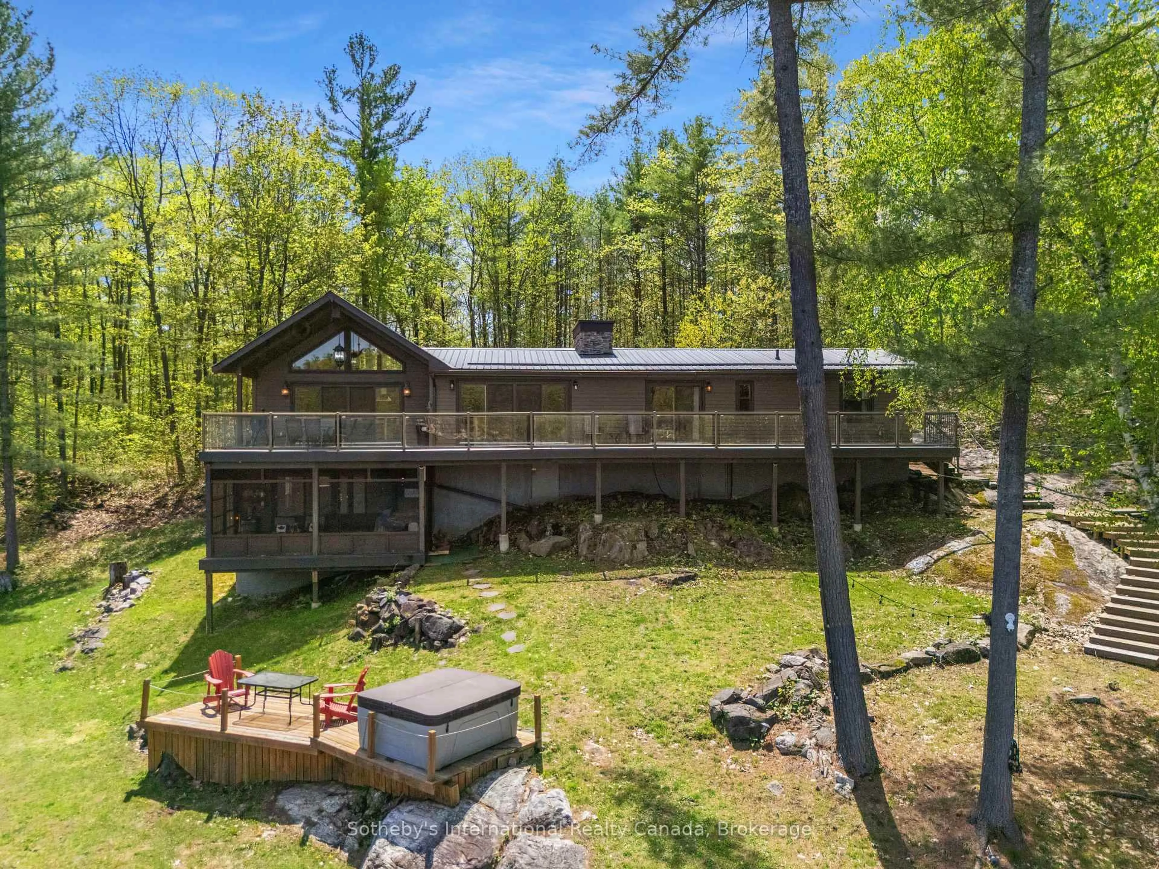A pic from outside/outdoor area/front of a property/back of a property/a pic from drone, water/lake/river/ocean view for 4280 GO HOME LAKE SHORE, Georgian Bay Ontario P0C 1H0