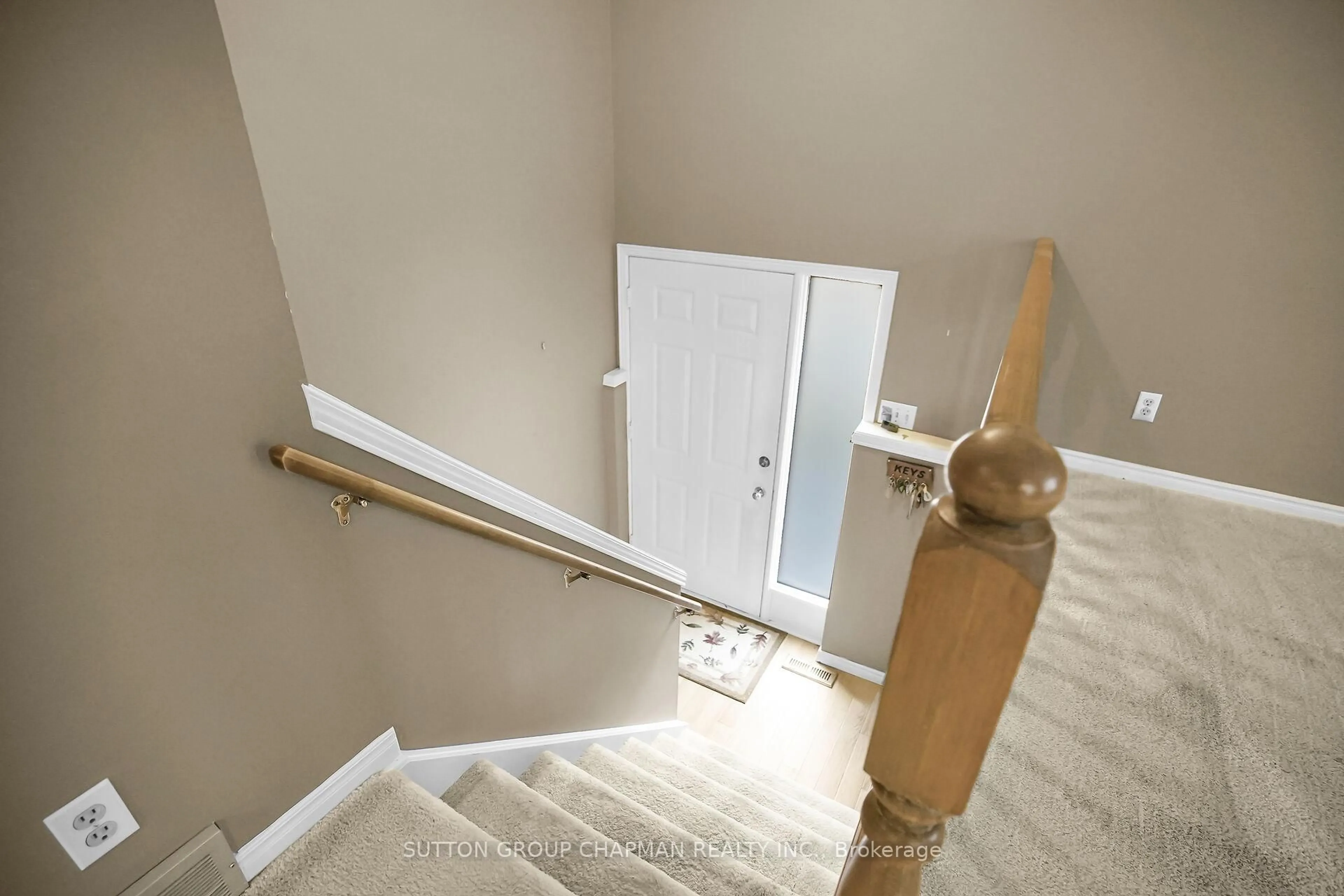Unknown for 332 Ardsley Cres, London North Ontario N6G 3W7