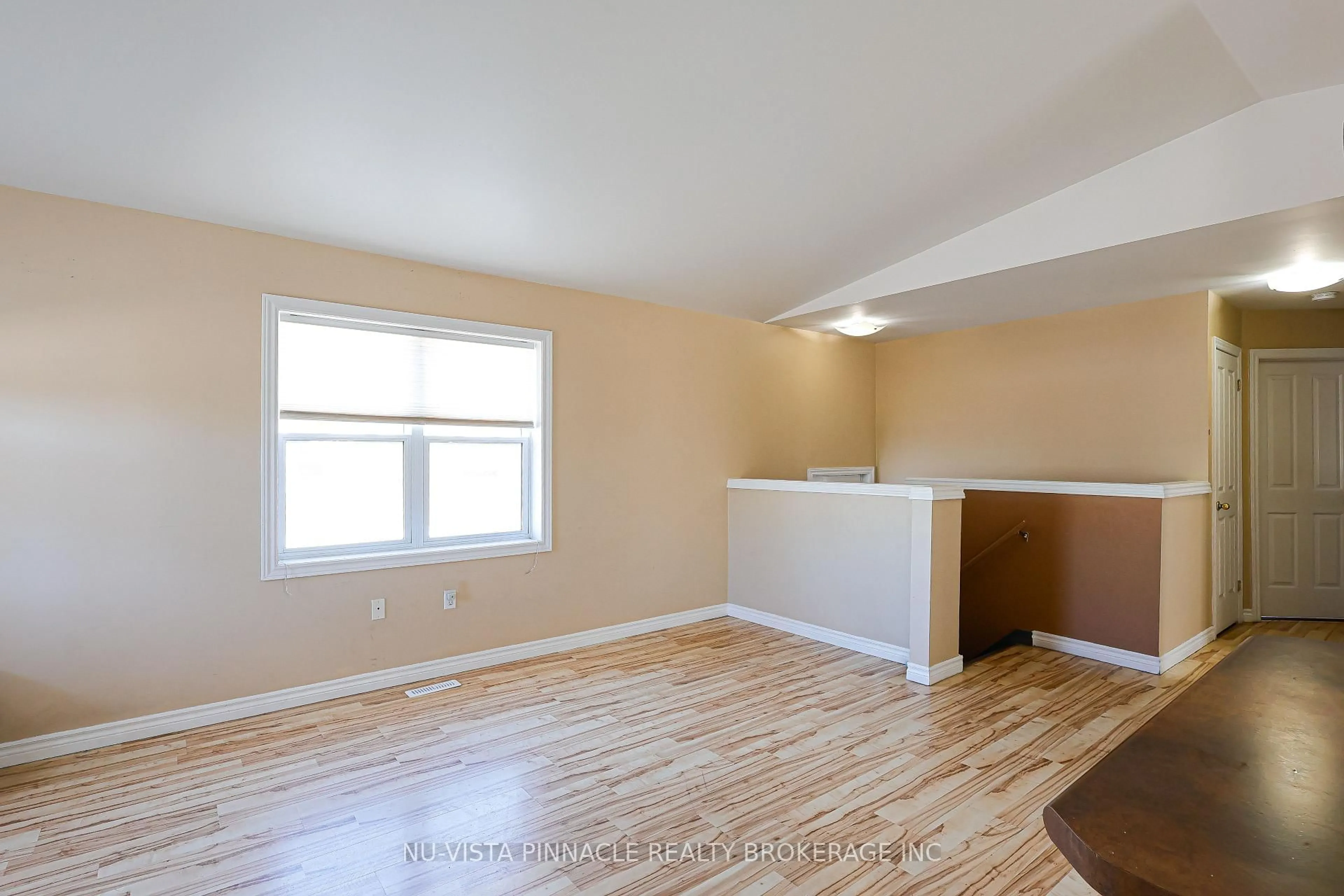 A pic of a room for 434 Egerton St, London East Ontario N5W 3Z4