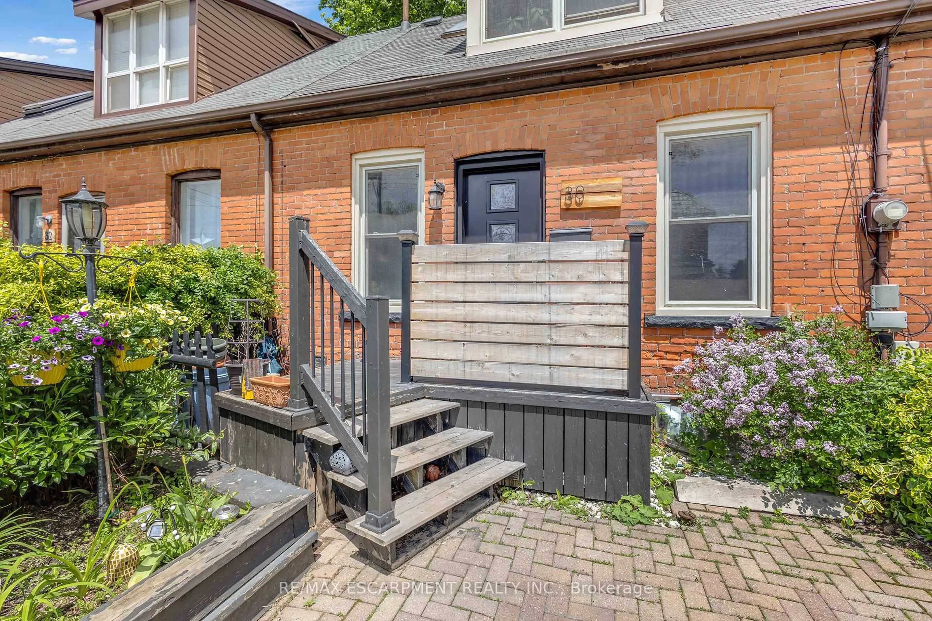 Home with brick exterior material, street for 30 Sunset Ave, Hamilton Ontario L8R 1V6