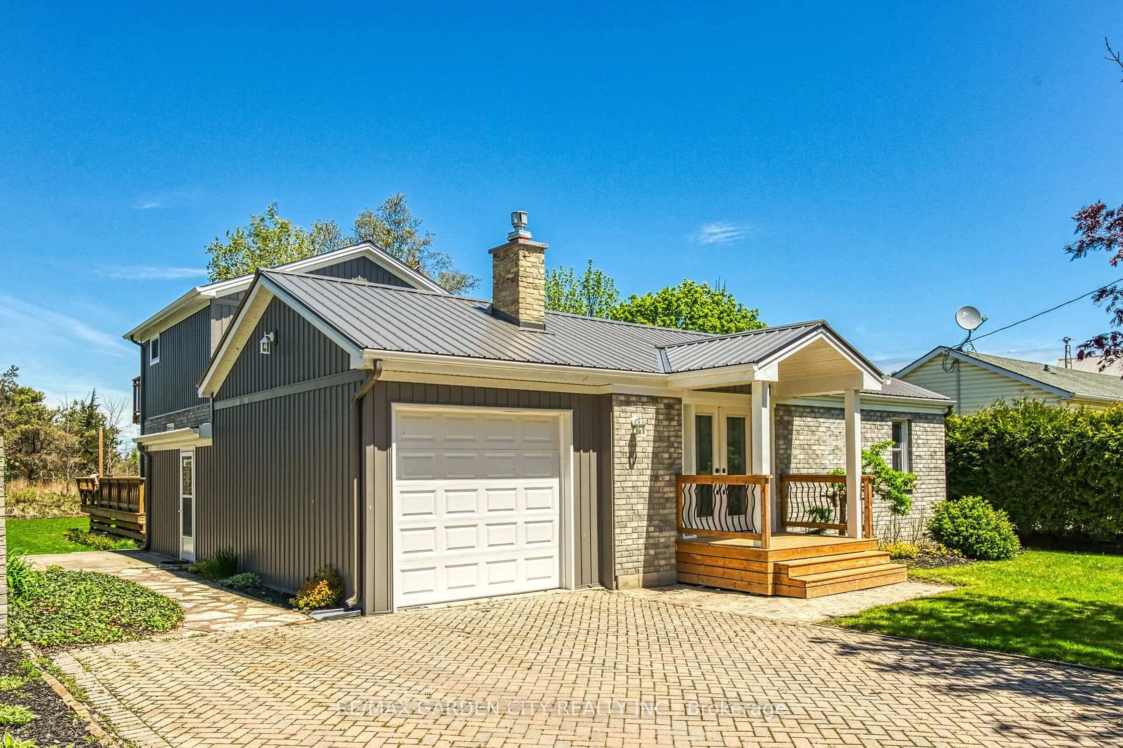 Home with brick exterior material, street for 270 Erie Blvd Rr3 Blvd, Norfolk Ontario N0E 1M0