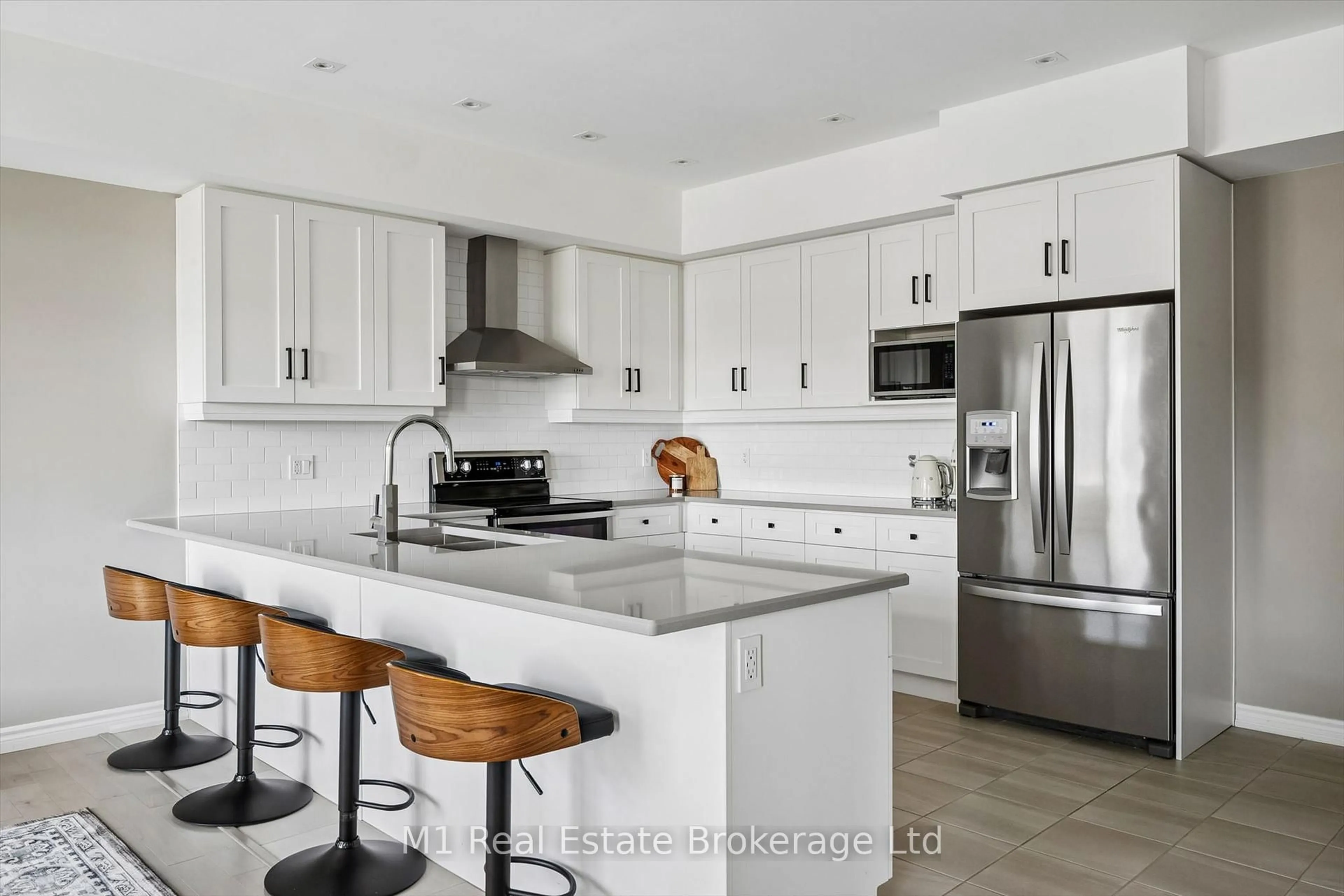 Contemporary kitchen, ceramic/tile floor for 107 Westra Dr #17, Guelph/Eramosa Ontario N1K 0A5