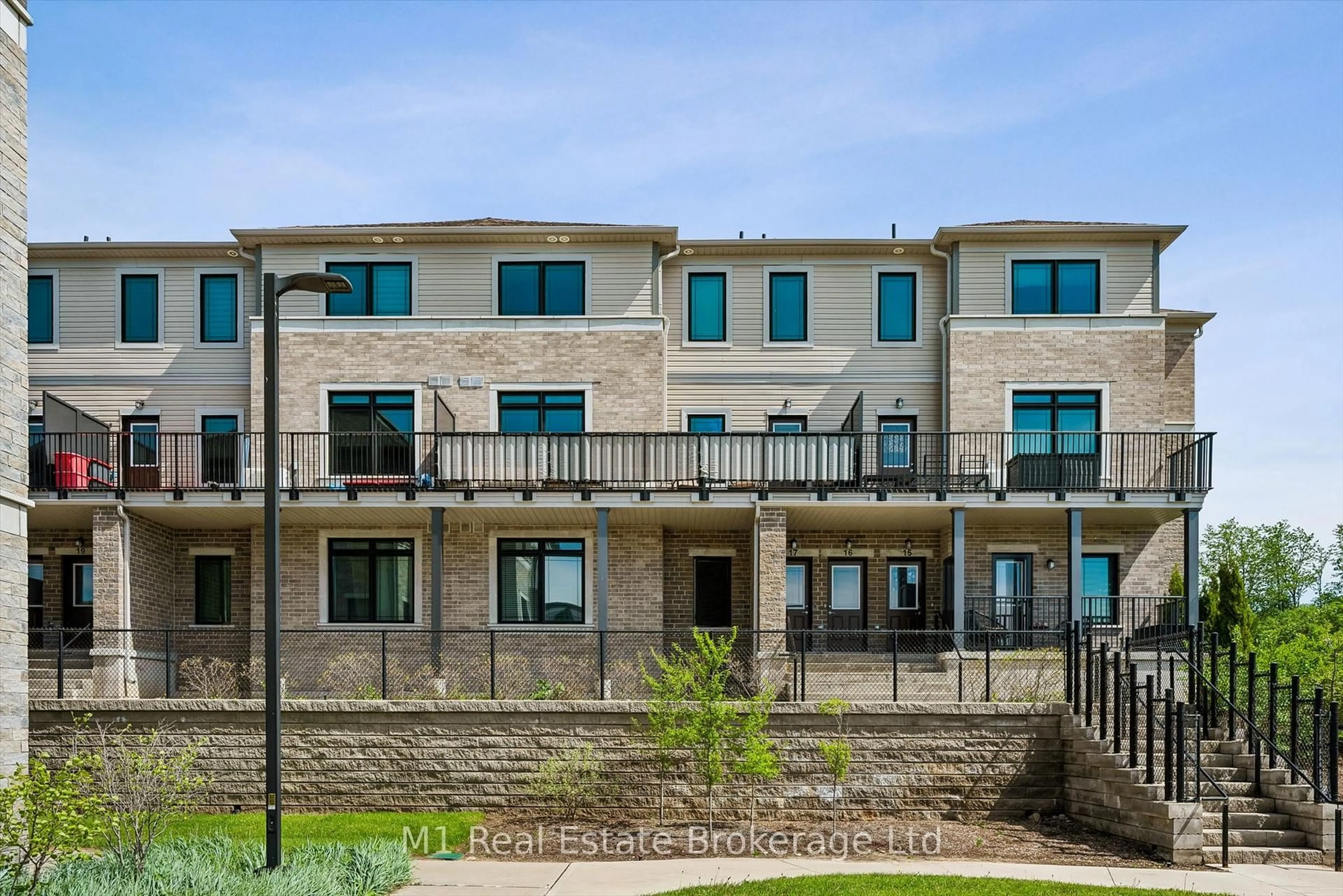 Unknown for 107 Westra Dr #17, Guelph/Eramosa Ontario N1K 0A5