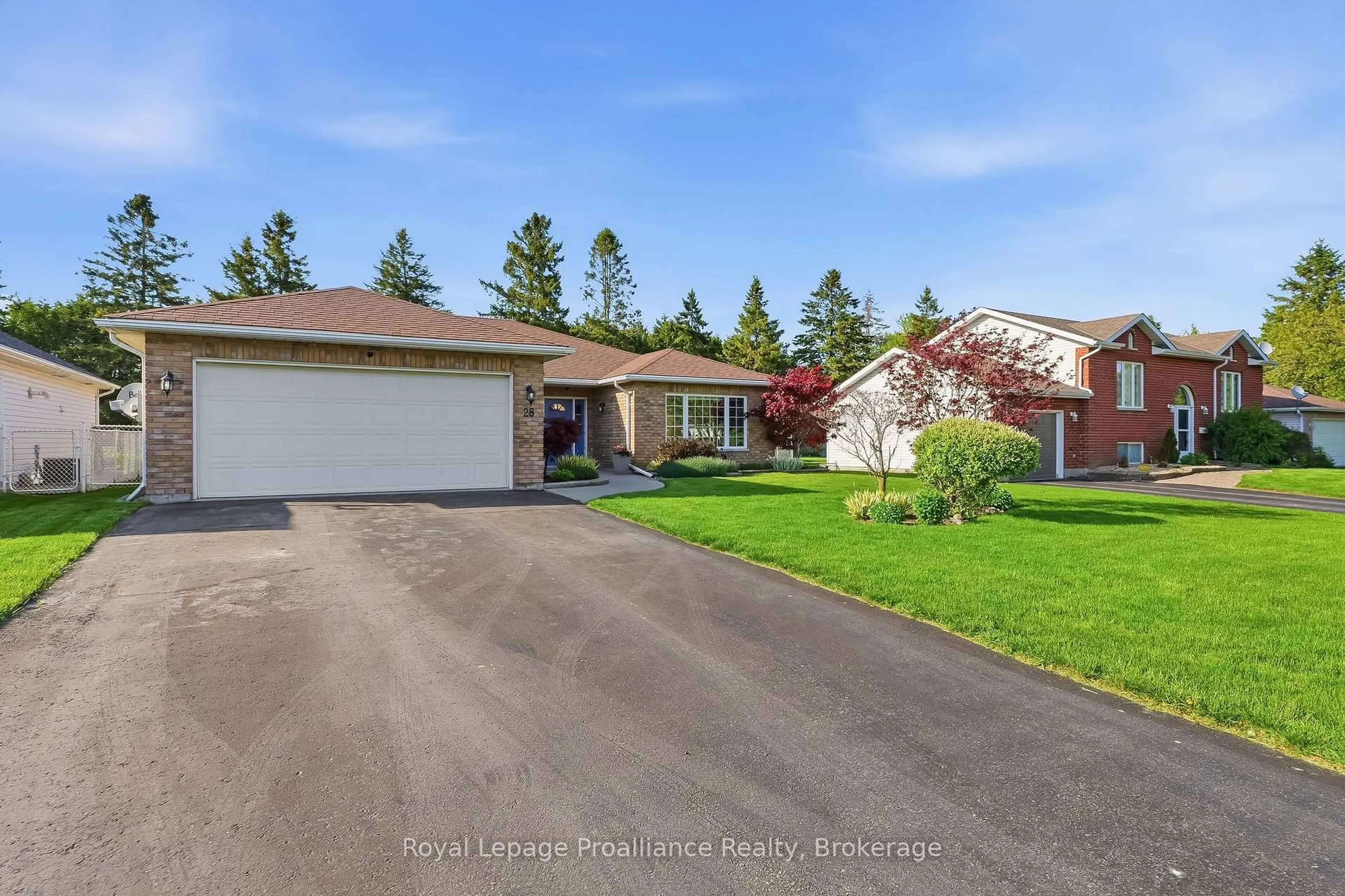 A pic from outside/outdoor area/front of a property/back of a property/a pic from drone, street for 28 Stephen St, Brighton Ontario K0K 1H0