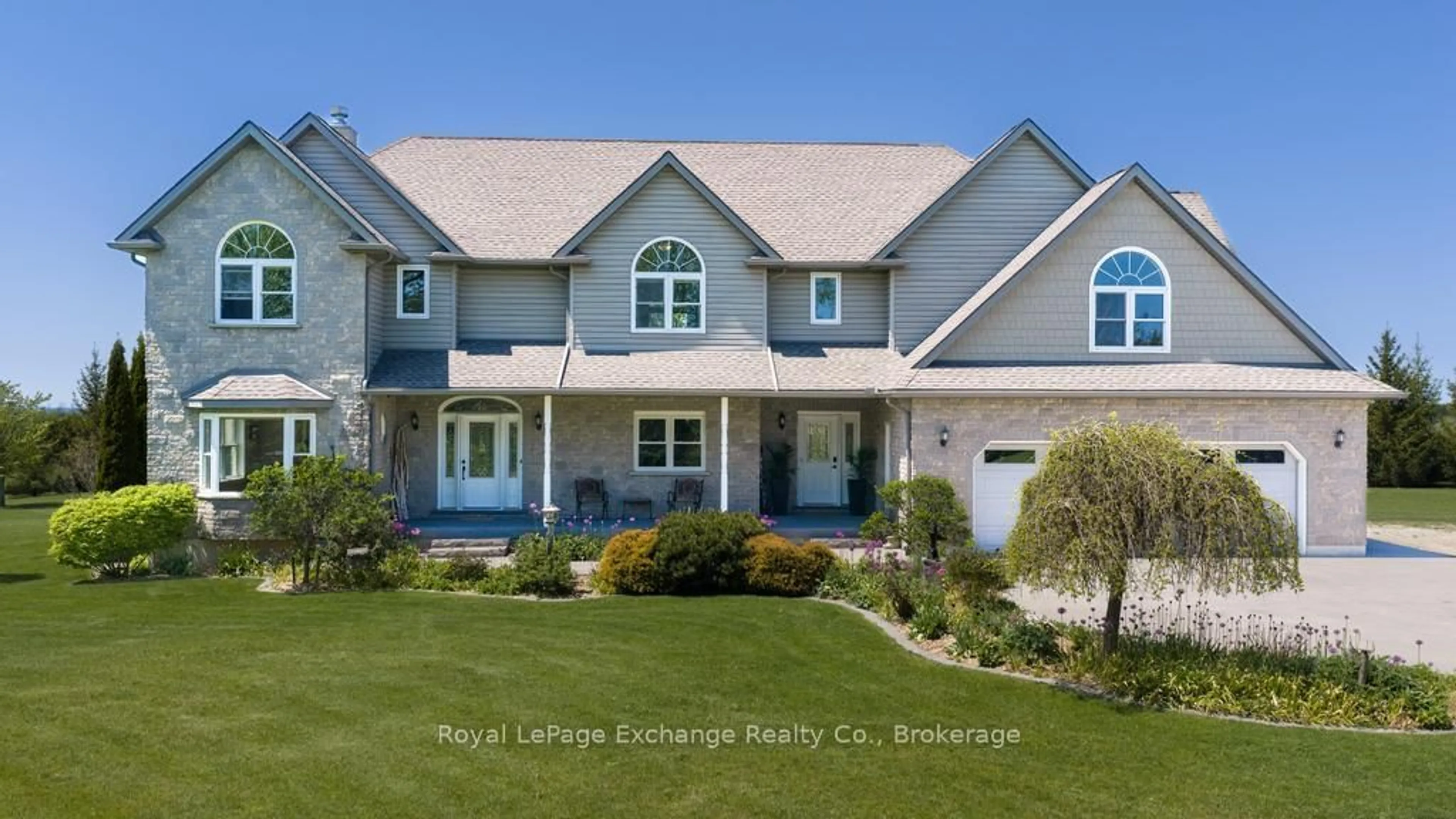 Home with vinyl exterior material, water/lake/river/ocean view for 1917 - 21 Highway, Kincardine Ontario N2Z 2X6