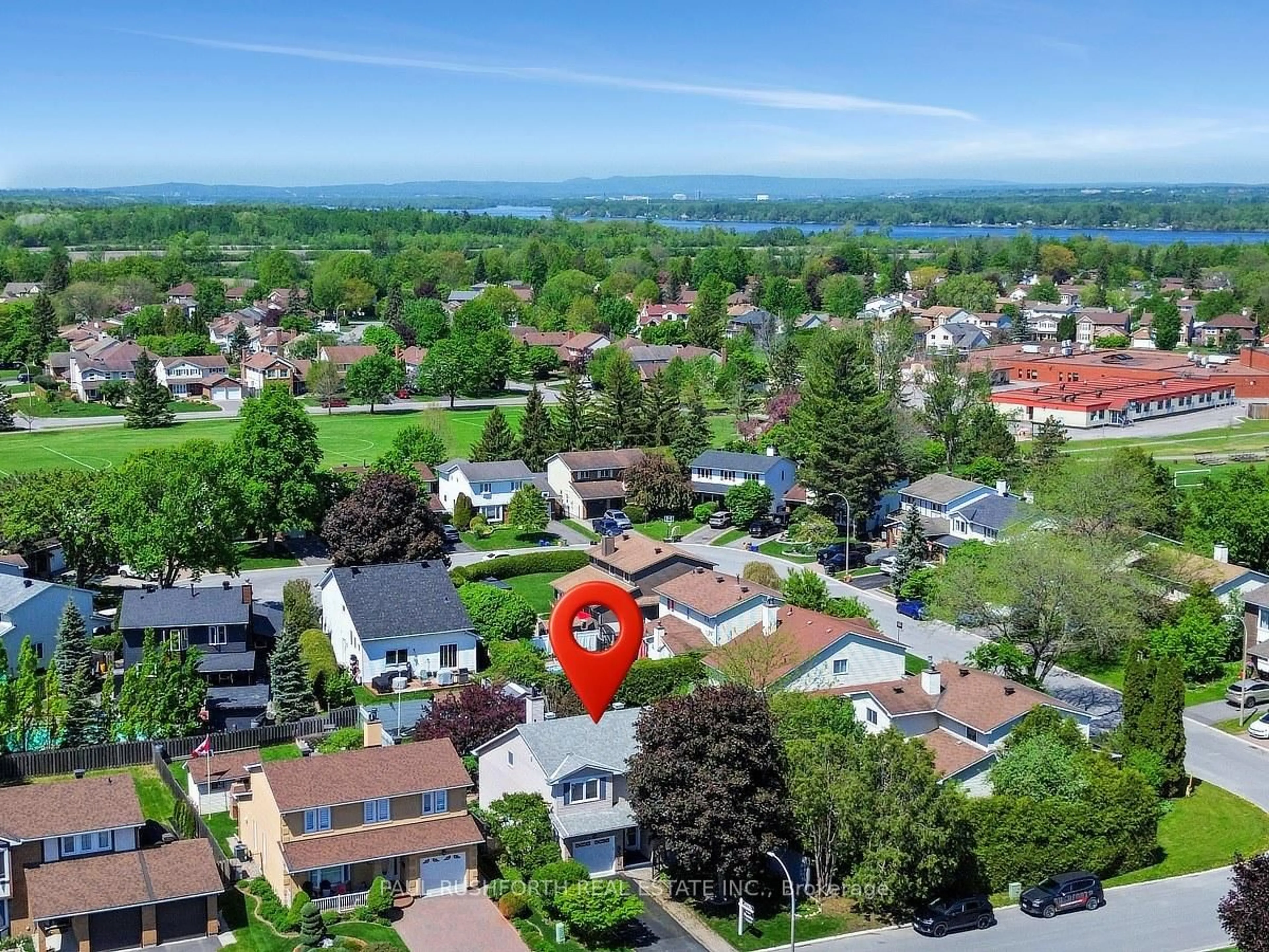 A pic from outside/outdoor area/front of a property/back of a property/a pic from drone, mountain view for 1176 Medoc Crt, Ottawa Ontario K1C 2S6