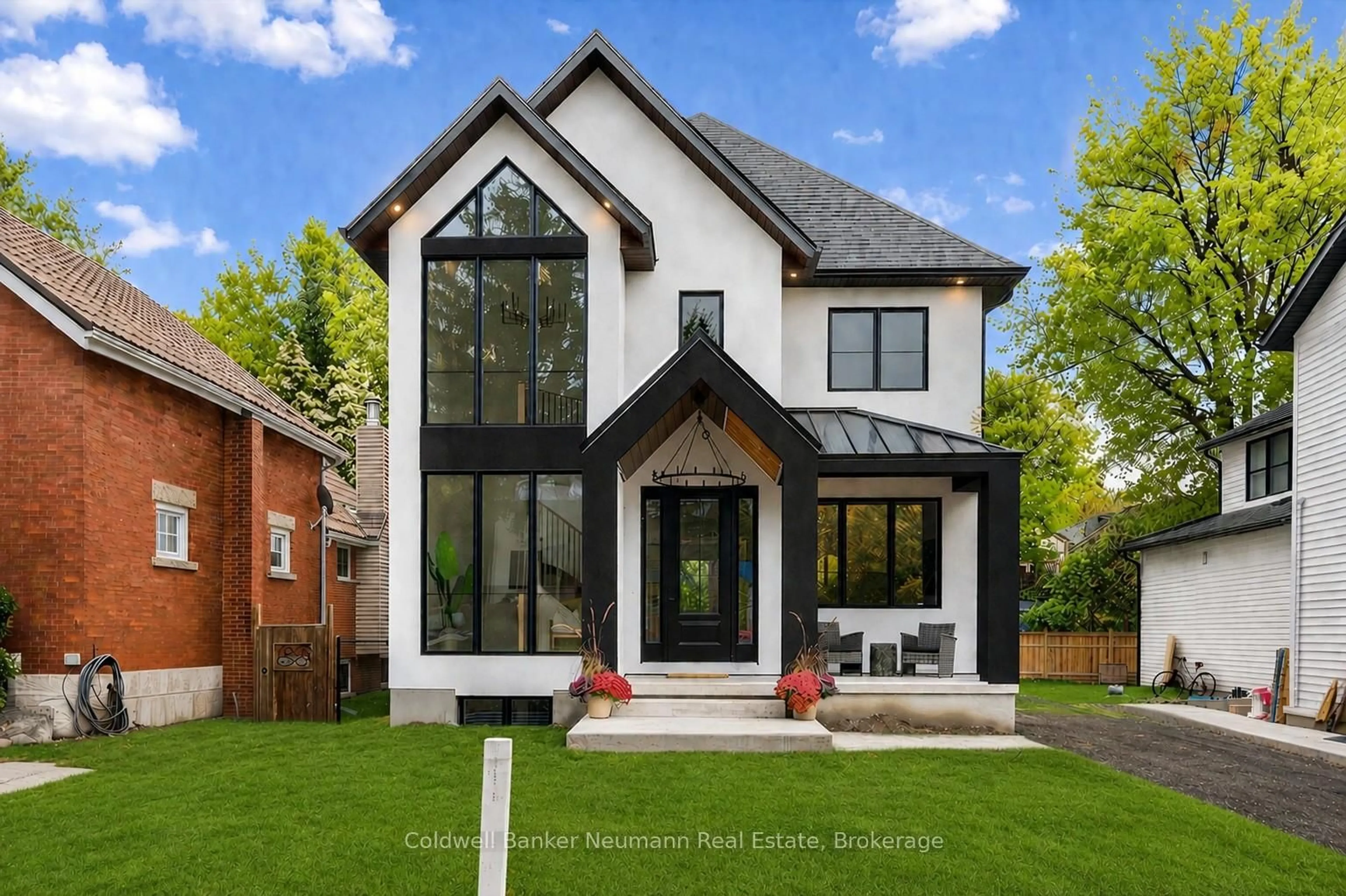 Home with brick exterior material, street for 126 Oxford St, Guelph Ontario N1H 2M7