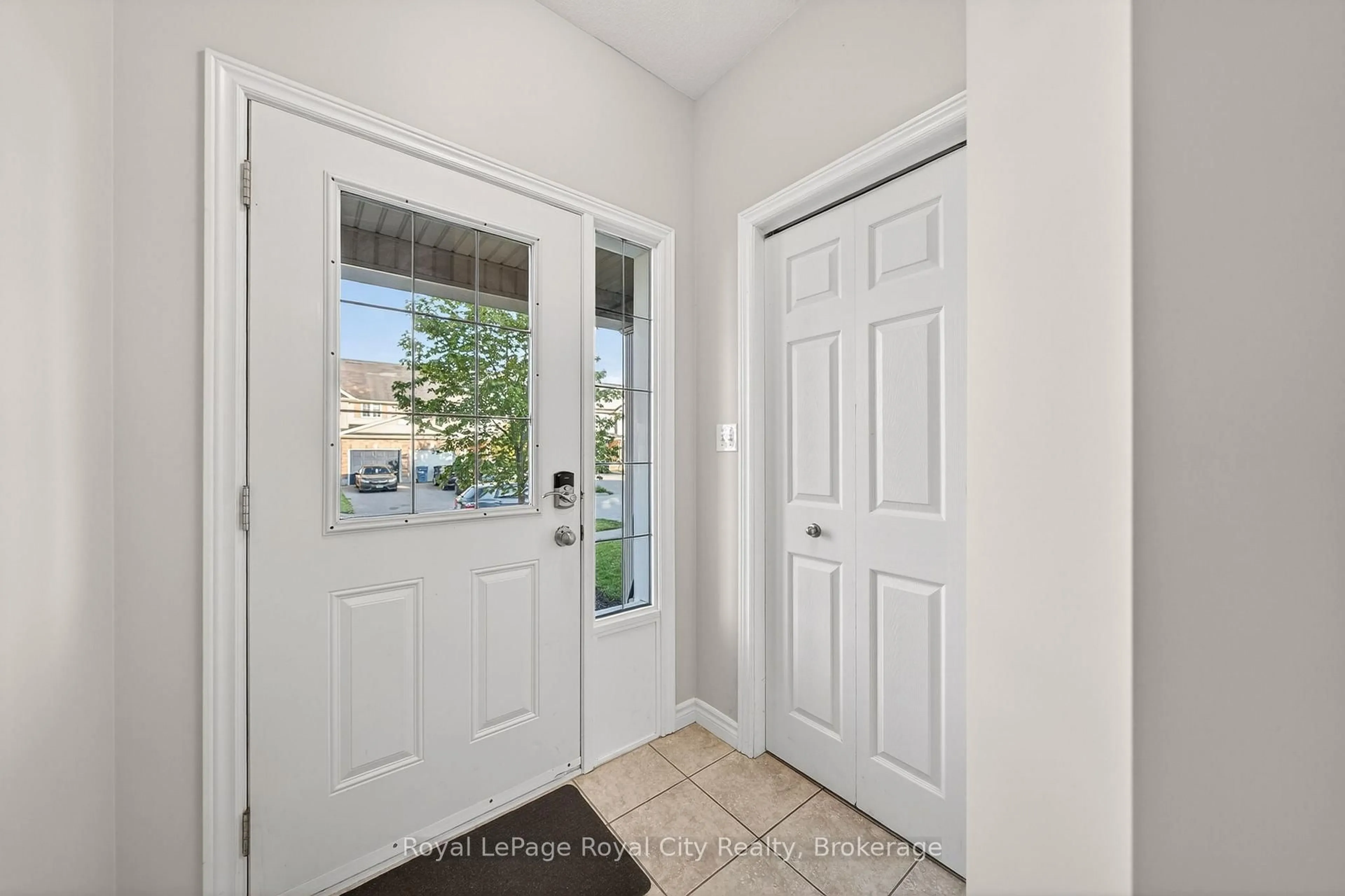 Indoor entryway for 12 Clough Cres, Guelph Ontario N1L 0H9
