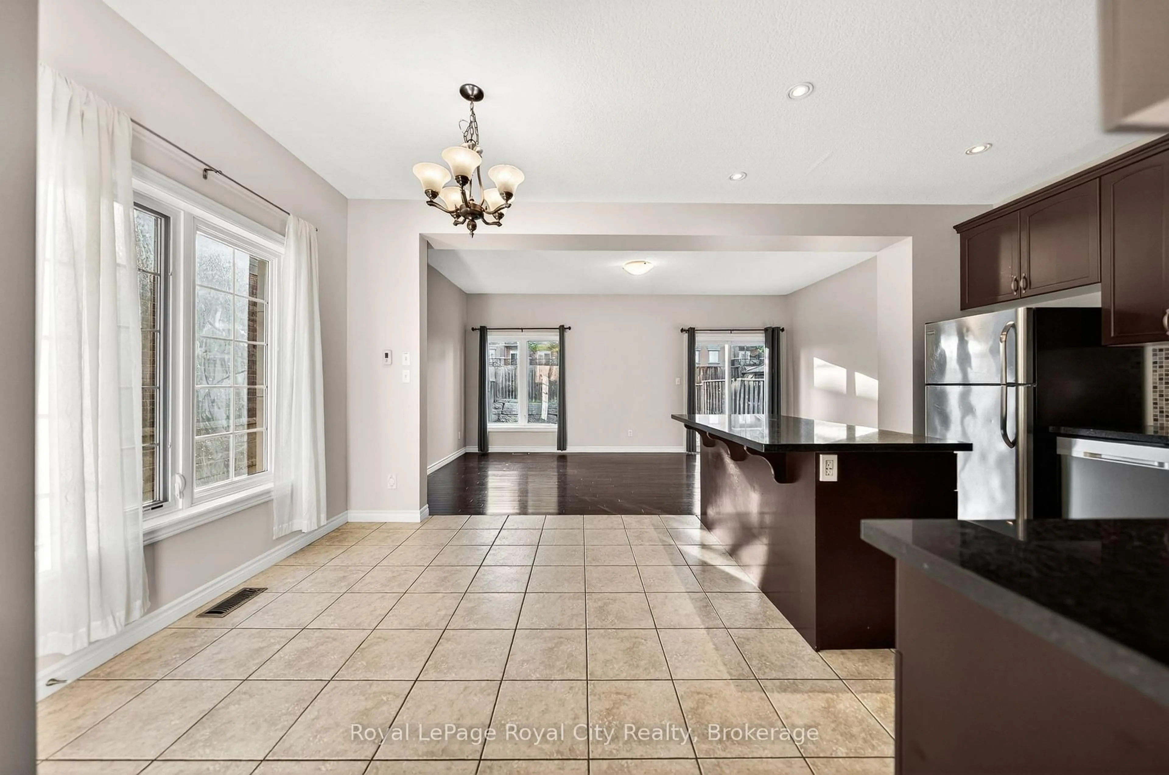 Indoor foyer for 12 Clough Cres, Guelph Ontario N1L 0H9