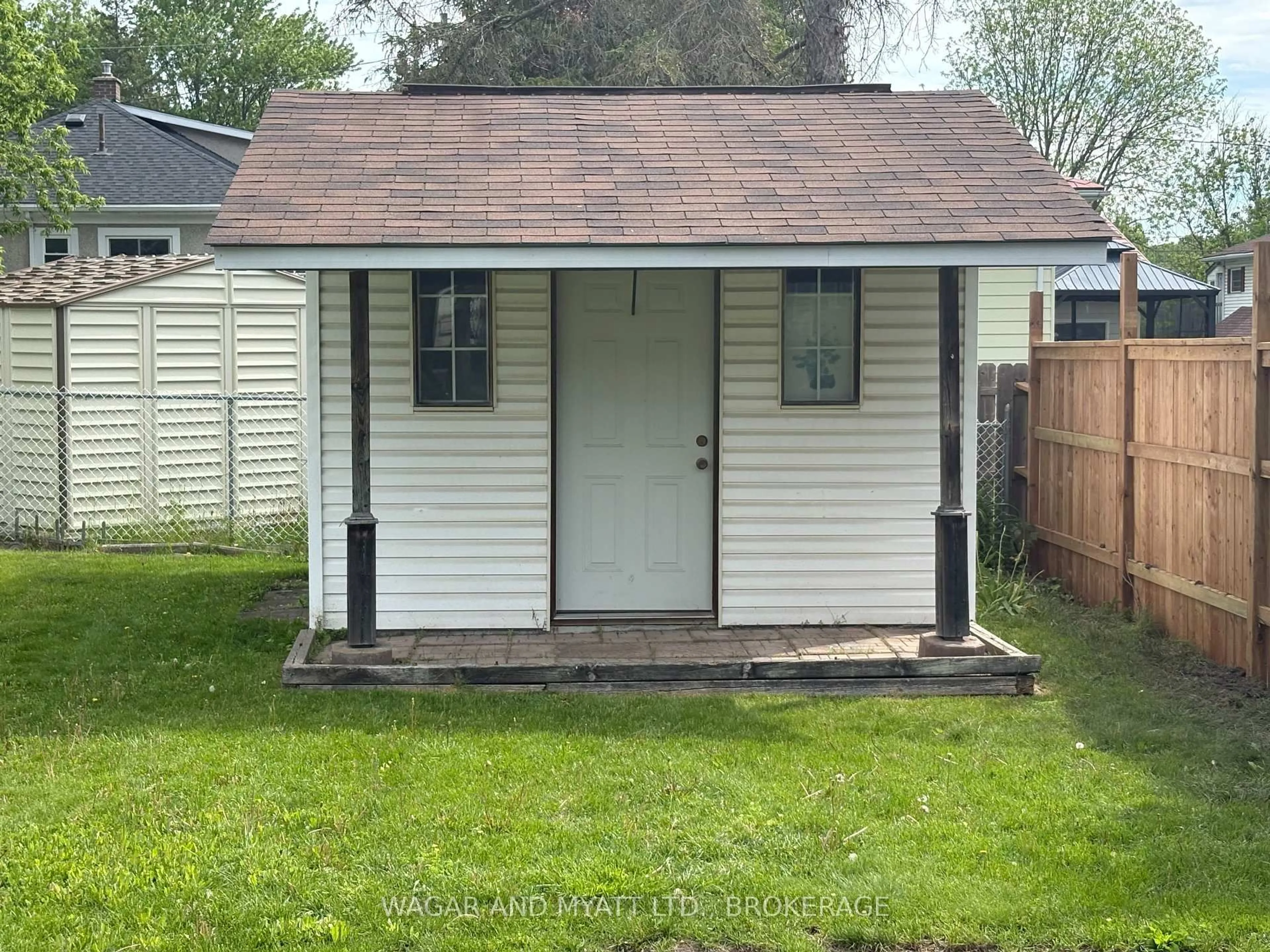 Shed for 163 ADELPHI St, Greater Napanee Ontario K7R 1T6