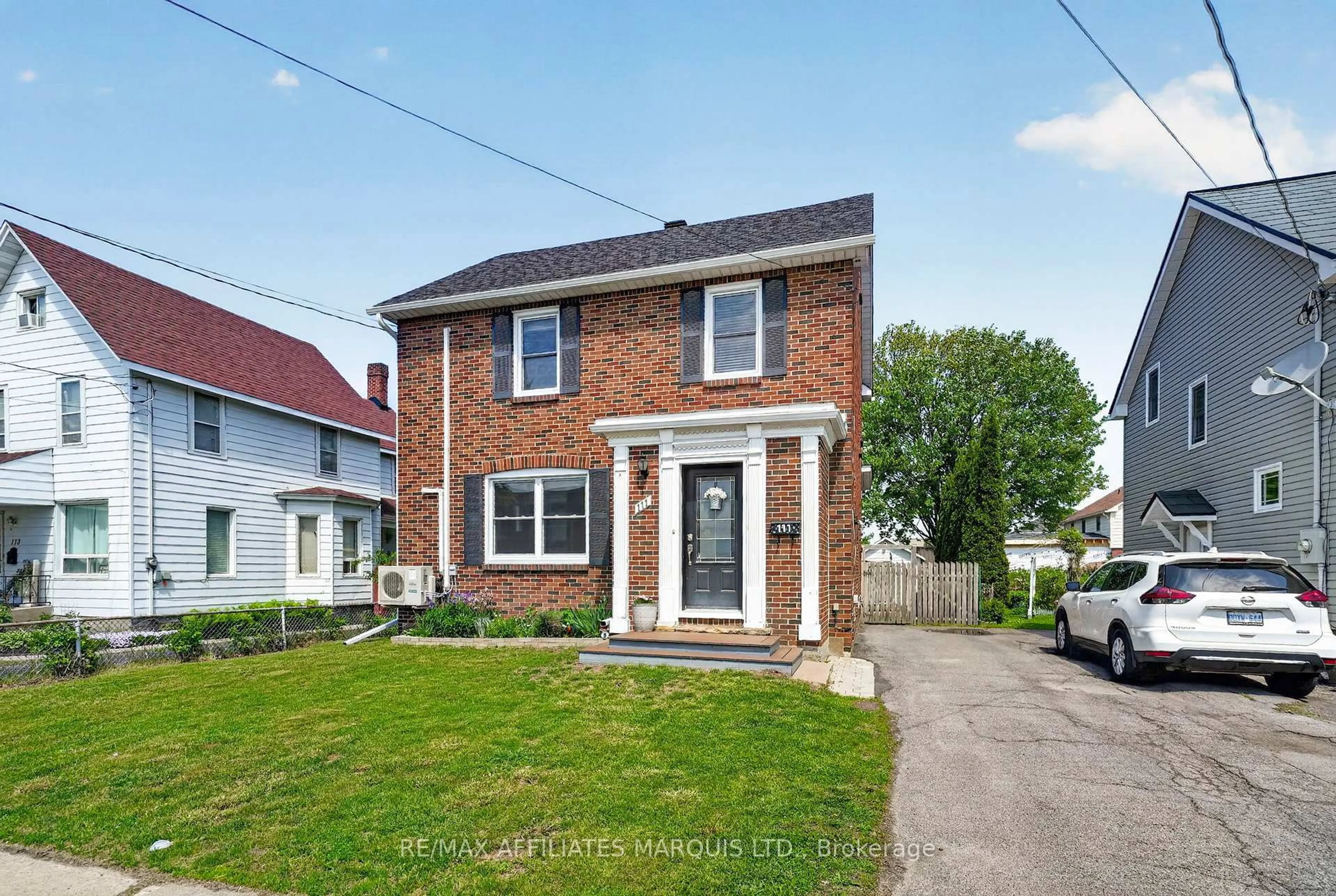 A pic from outside/outdoor area/front of a property/back of a property/a pic from drone, street for 111 Fourth St, Cornwall Ontario K6J 2R8