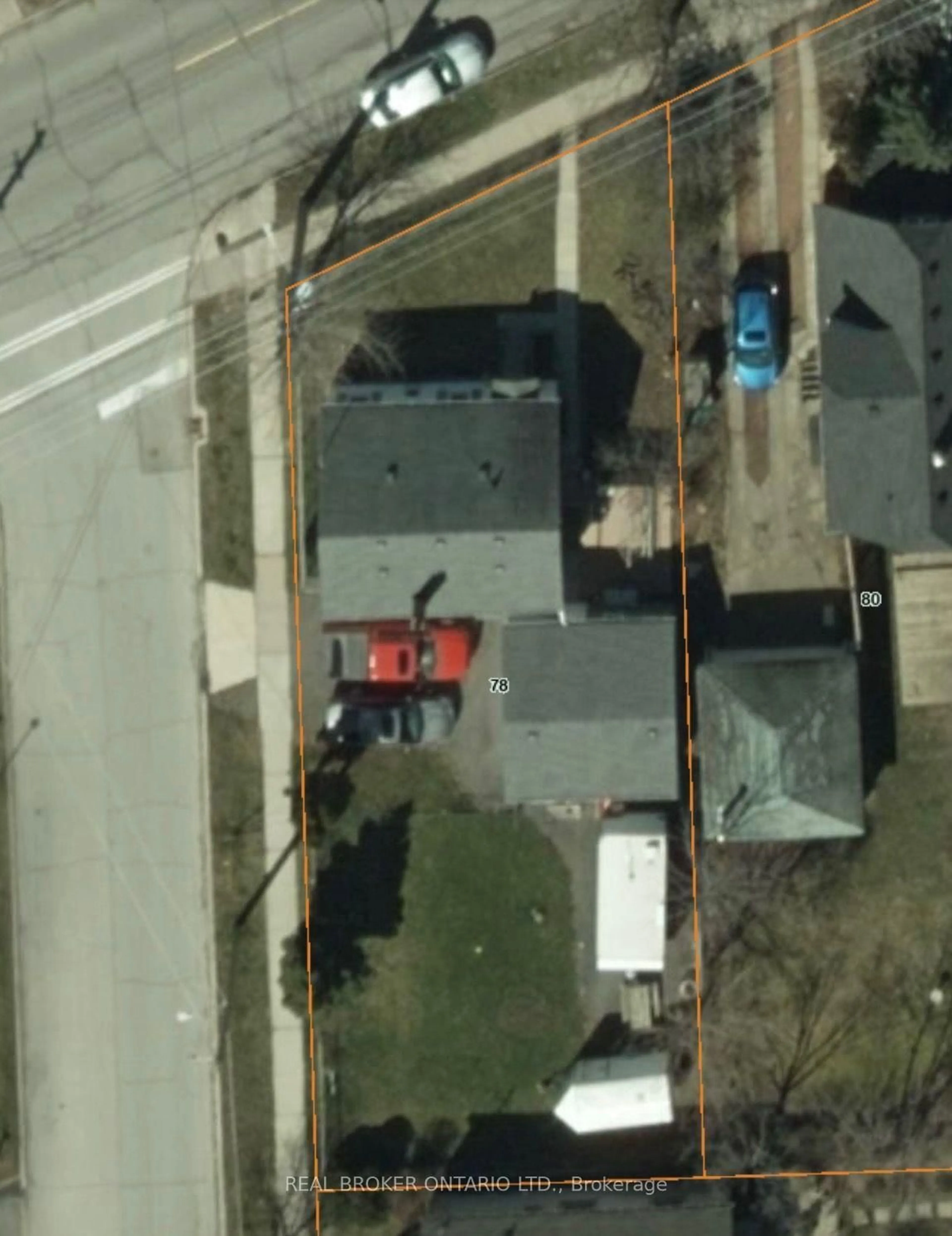 A pic from outside/outdoor area/front of a property/back of a property/a pic from drone, street for 78 Facer St, St. Catharines Ontario L2M 5J5