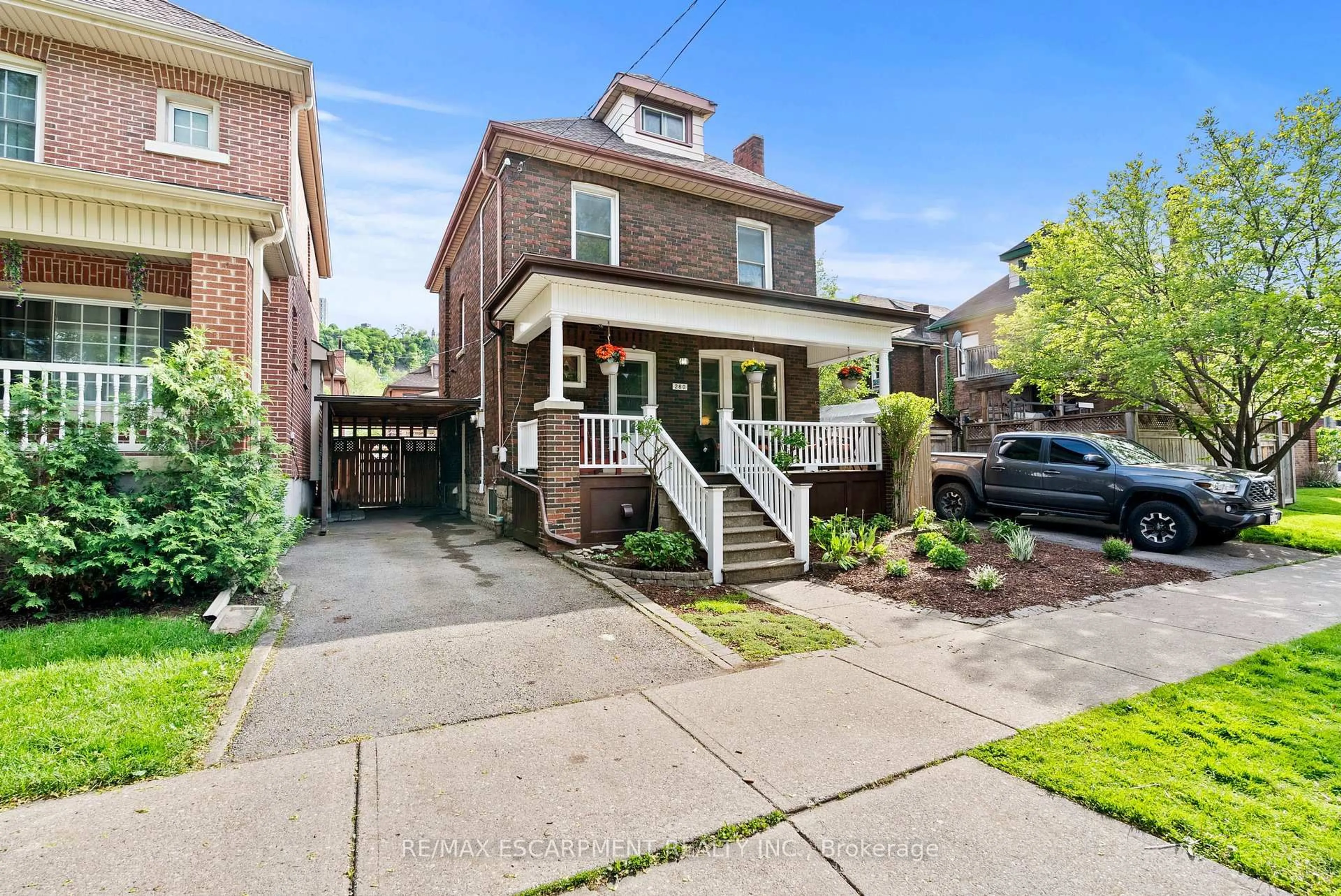 Home with brick exterior material, street for 260 STINSON Cres, Hamilton Ontario L8N 1T7
