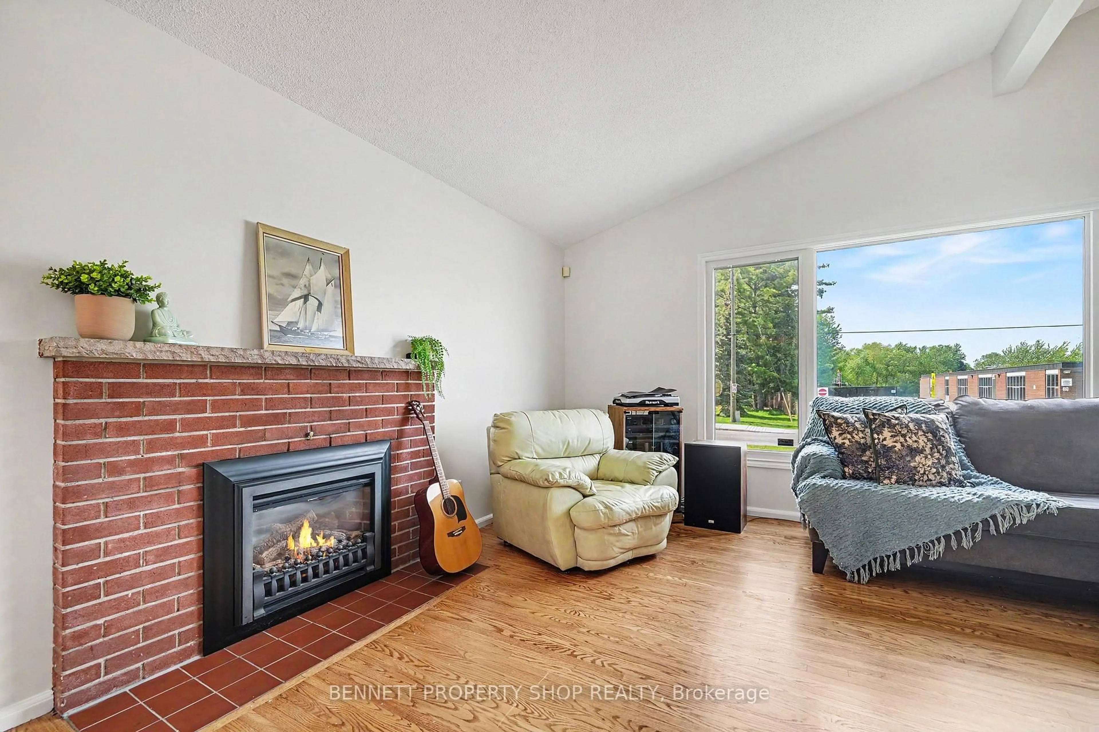 Living room with furniture, unknown for 30 Corkstown Rd, Ottawa Ontario K2H 5B4