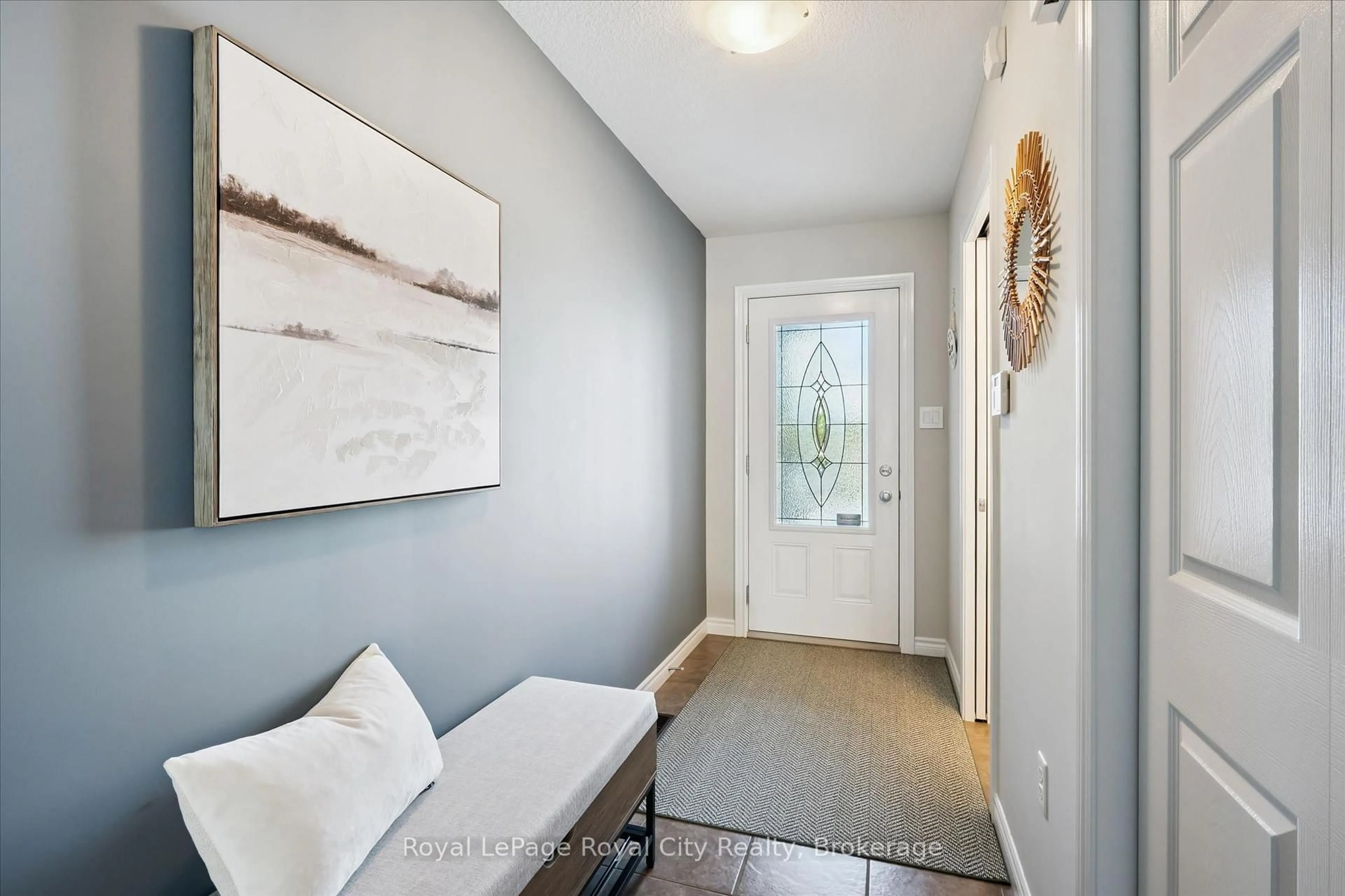 Indoor entryway for 97 Mussen St, Guelph Ontario N1E 0K2