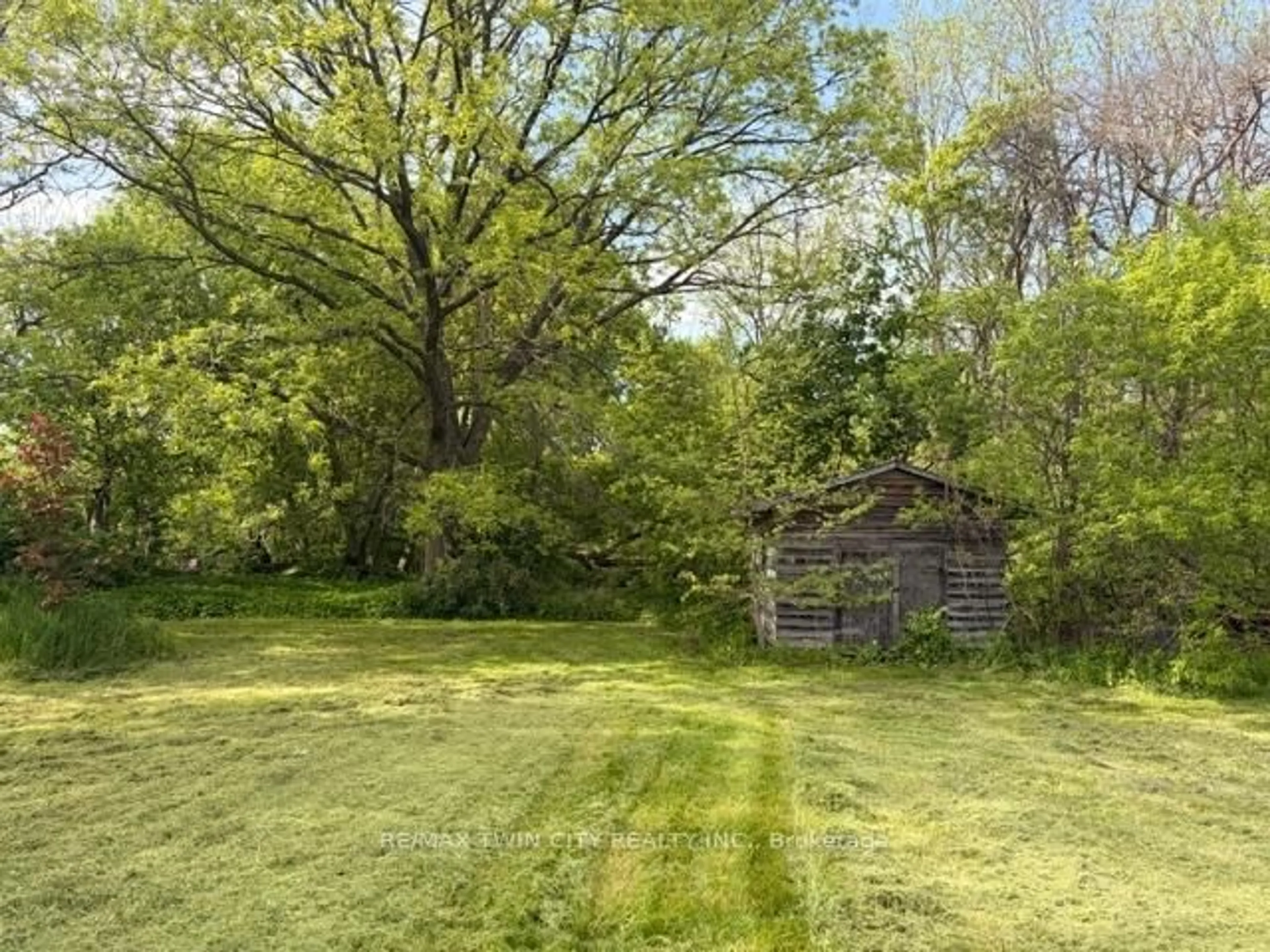 Shed for 37 Young St, Blandford-Blenheim Ontario N0J 1S0
