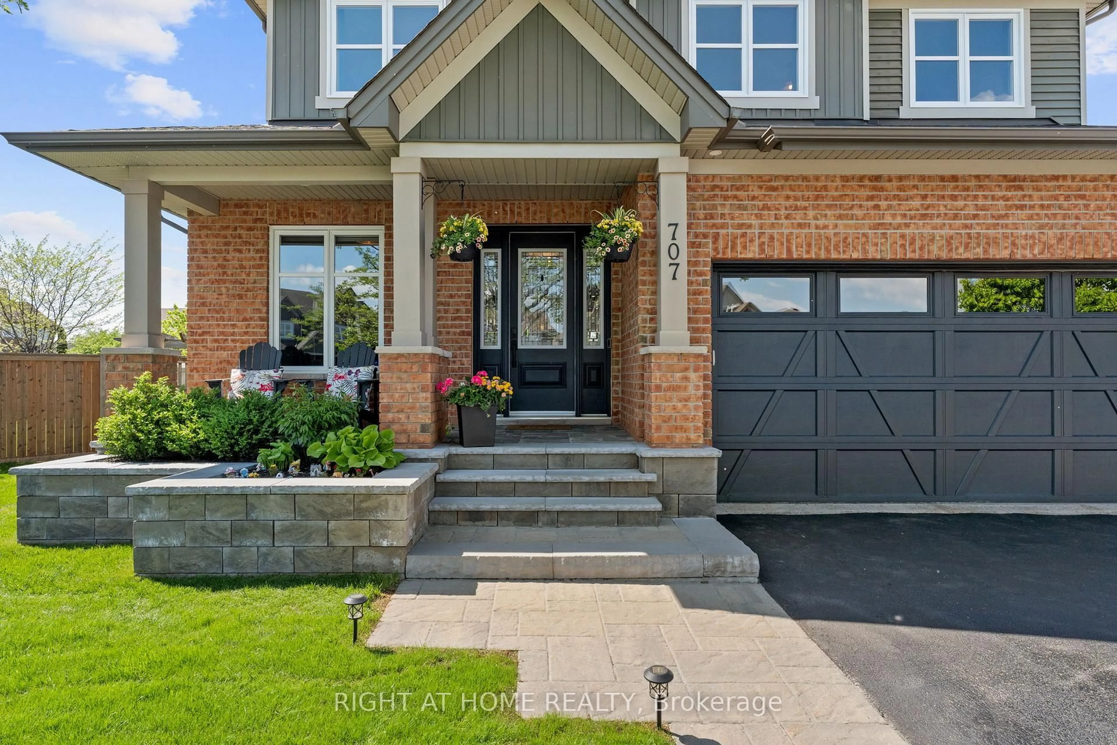 Home with brick exterior material, street for 707 Wrangler Circ, Stittsville Ontario K2S 0R2