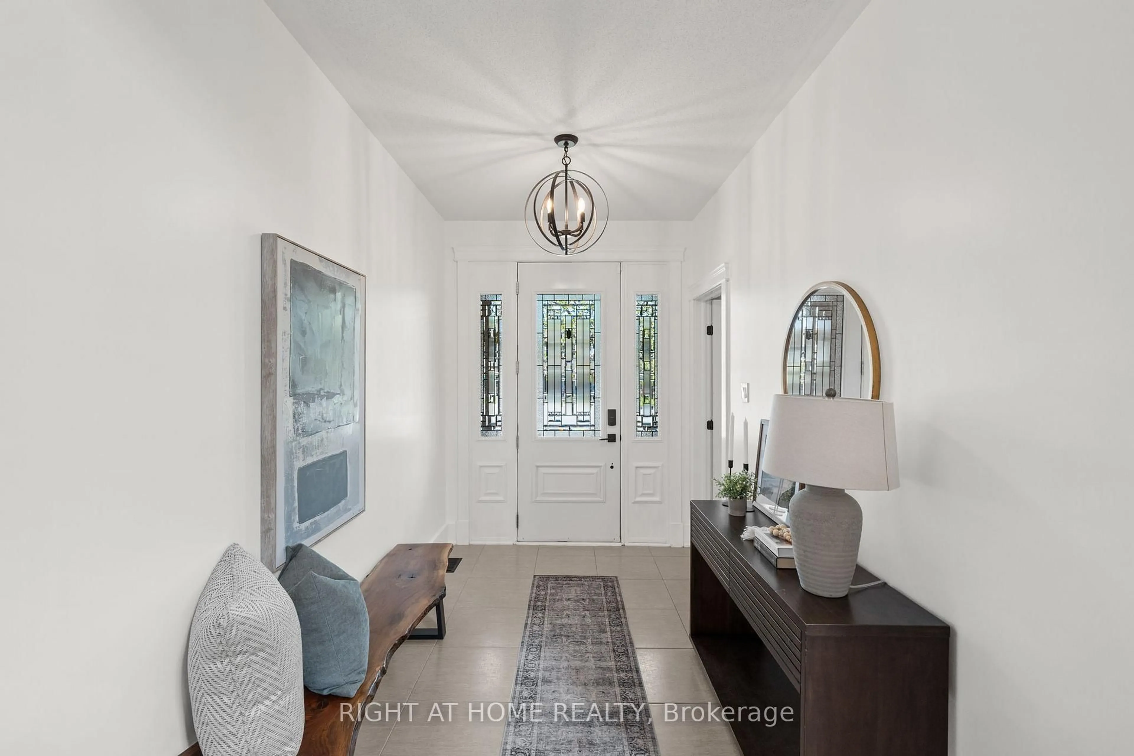 Indoor entryway for 707 Wrangler Circ, Stittsville Ontario K2S 0R2