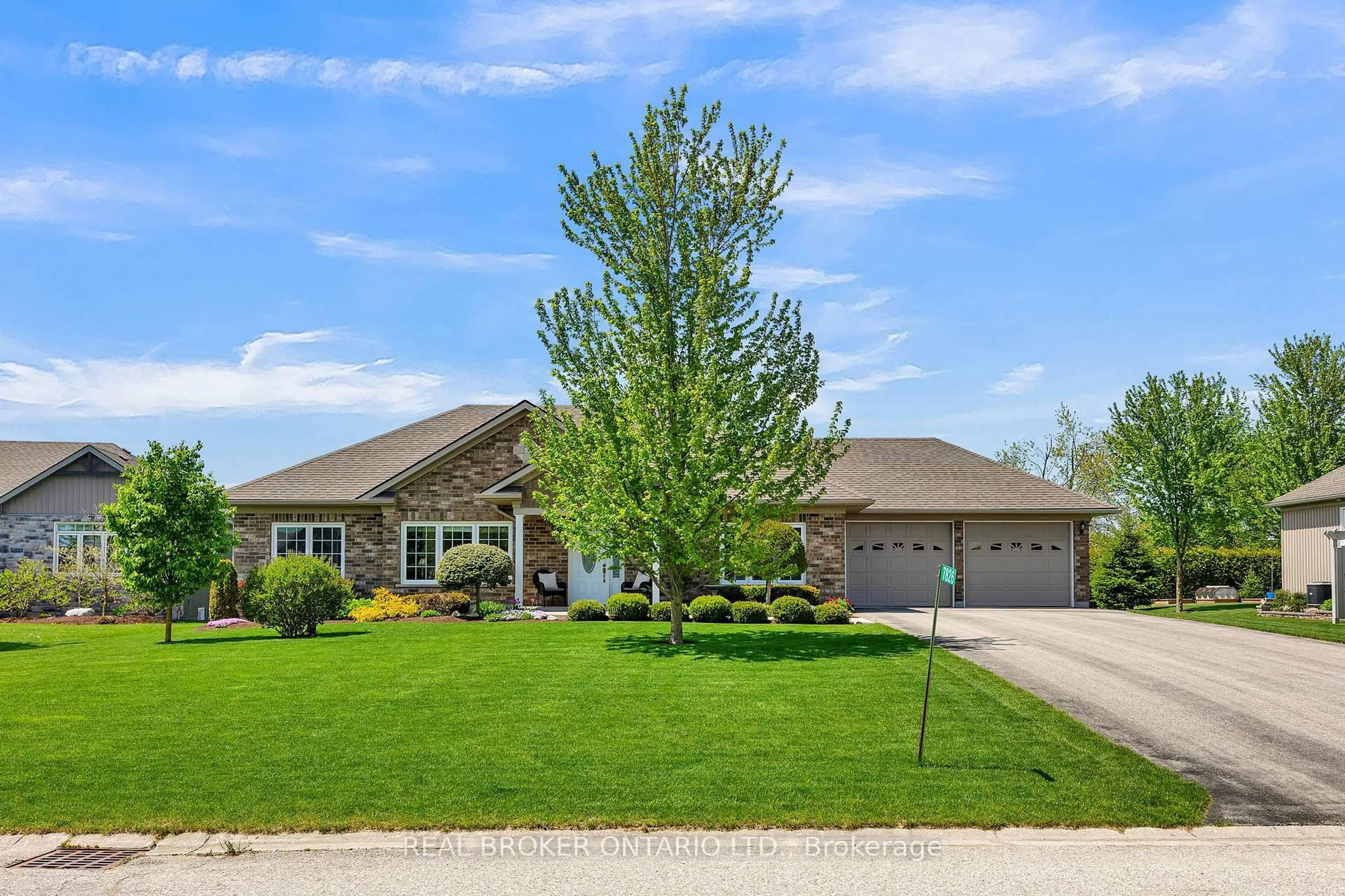 Home with brick exterior material, street for 7826 Colonial Dr, Perth East Ontario N4W 3G9