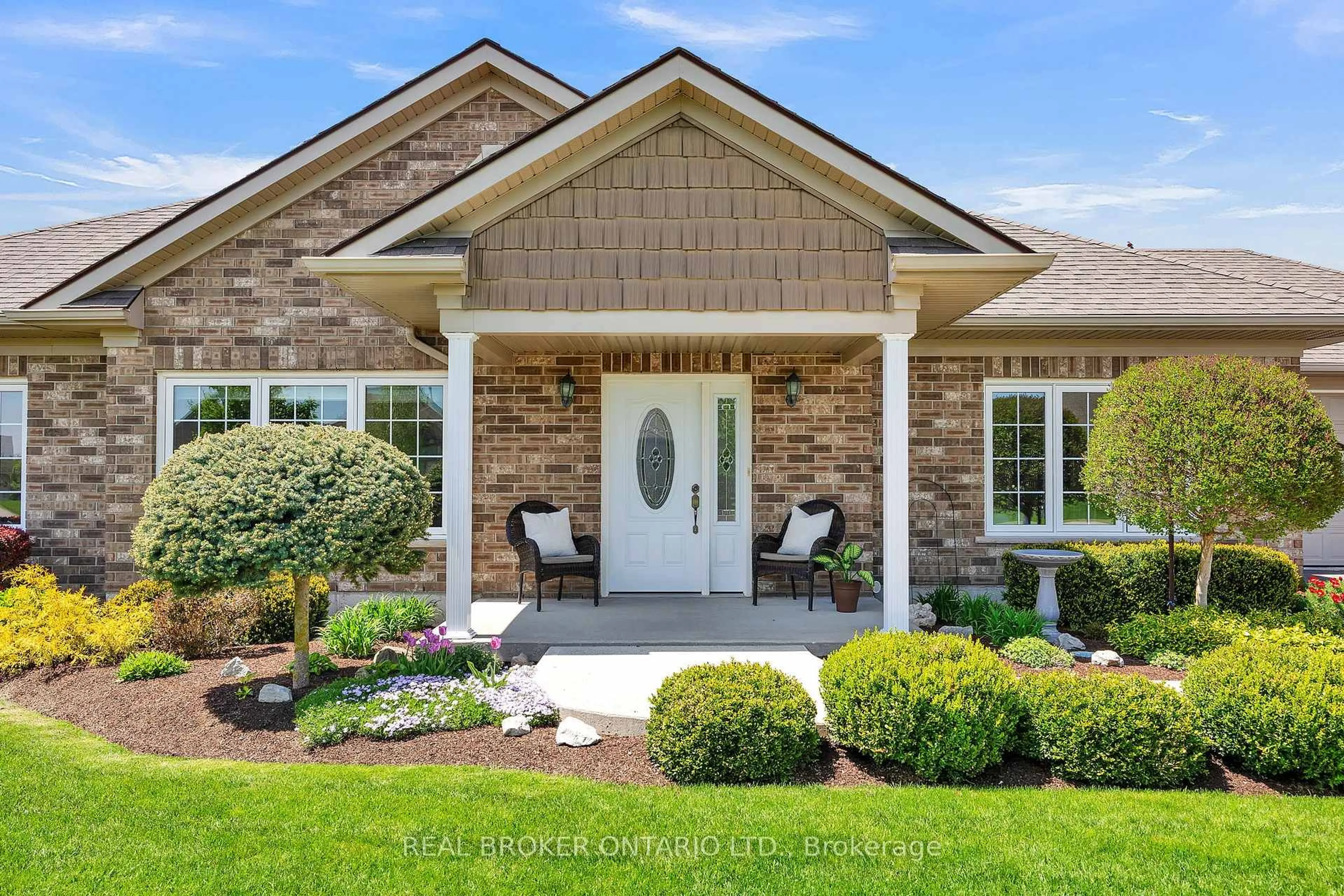 Home with brick exterior material, street for 7826 Colonial Dr, Perth East Ontario N4W 3G9