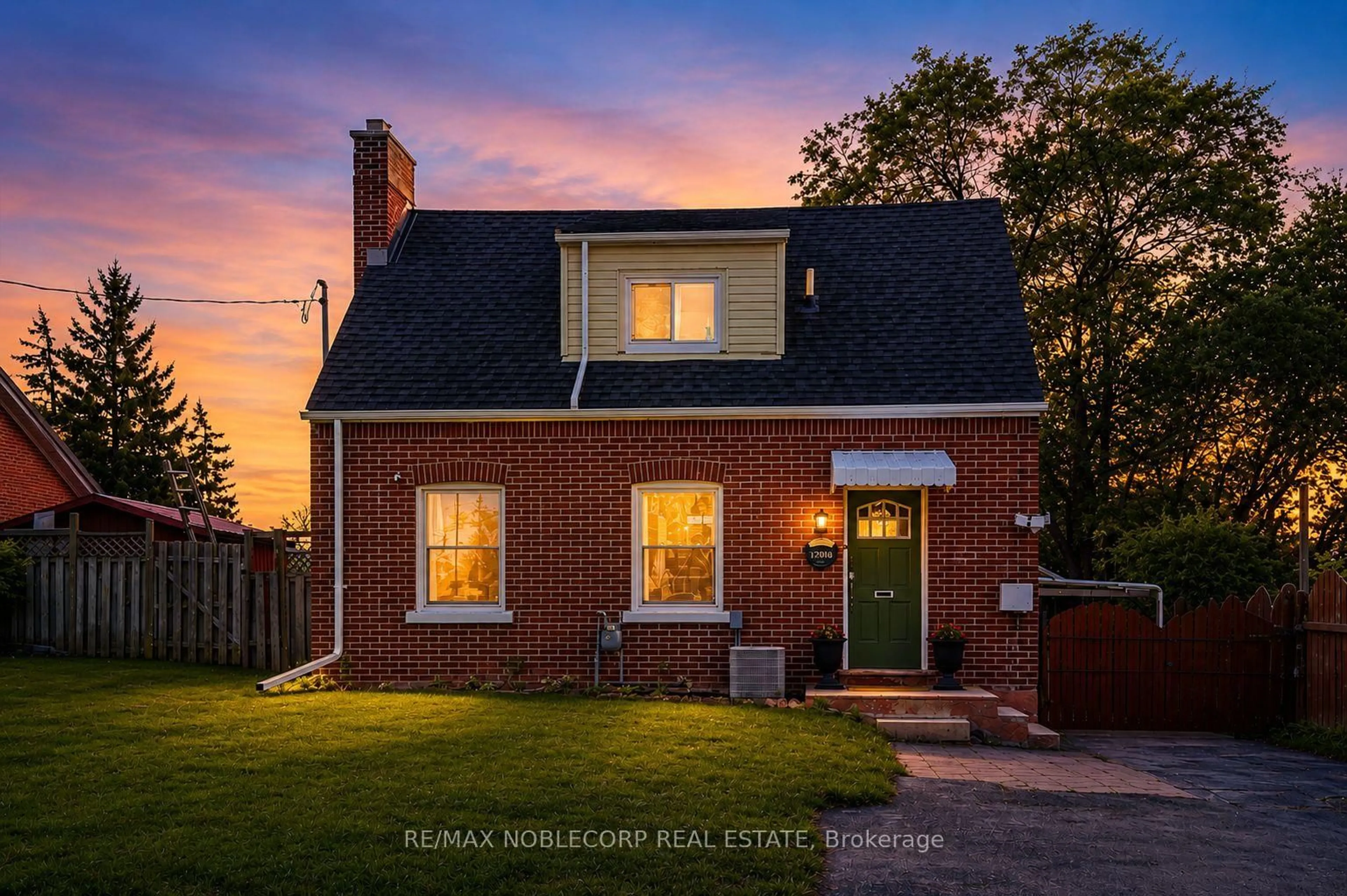 Home with brick exterior material, street for 1790 King St, Cambridge Ontario N3H 3R8